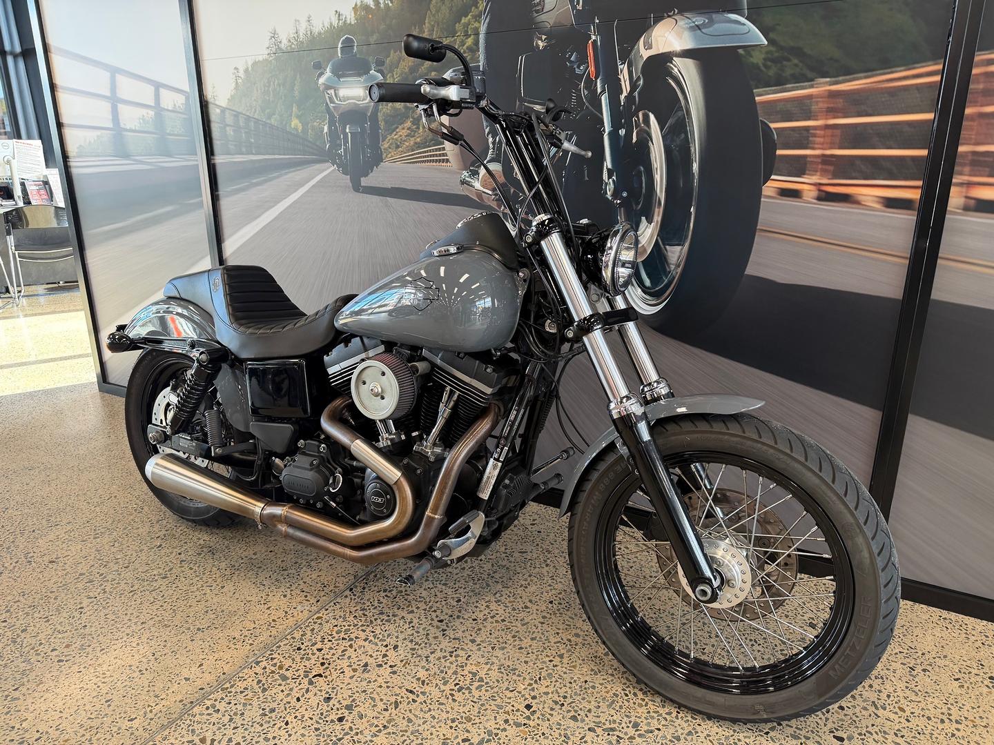 2014 HARLEY-DAVIDSON FXDBB STREET BOB S.E. CRUISER