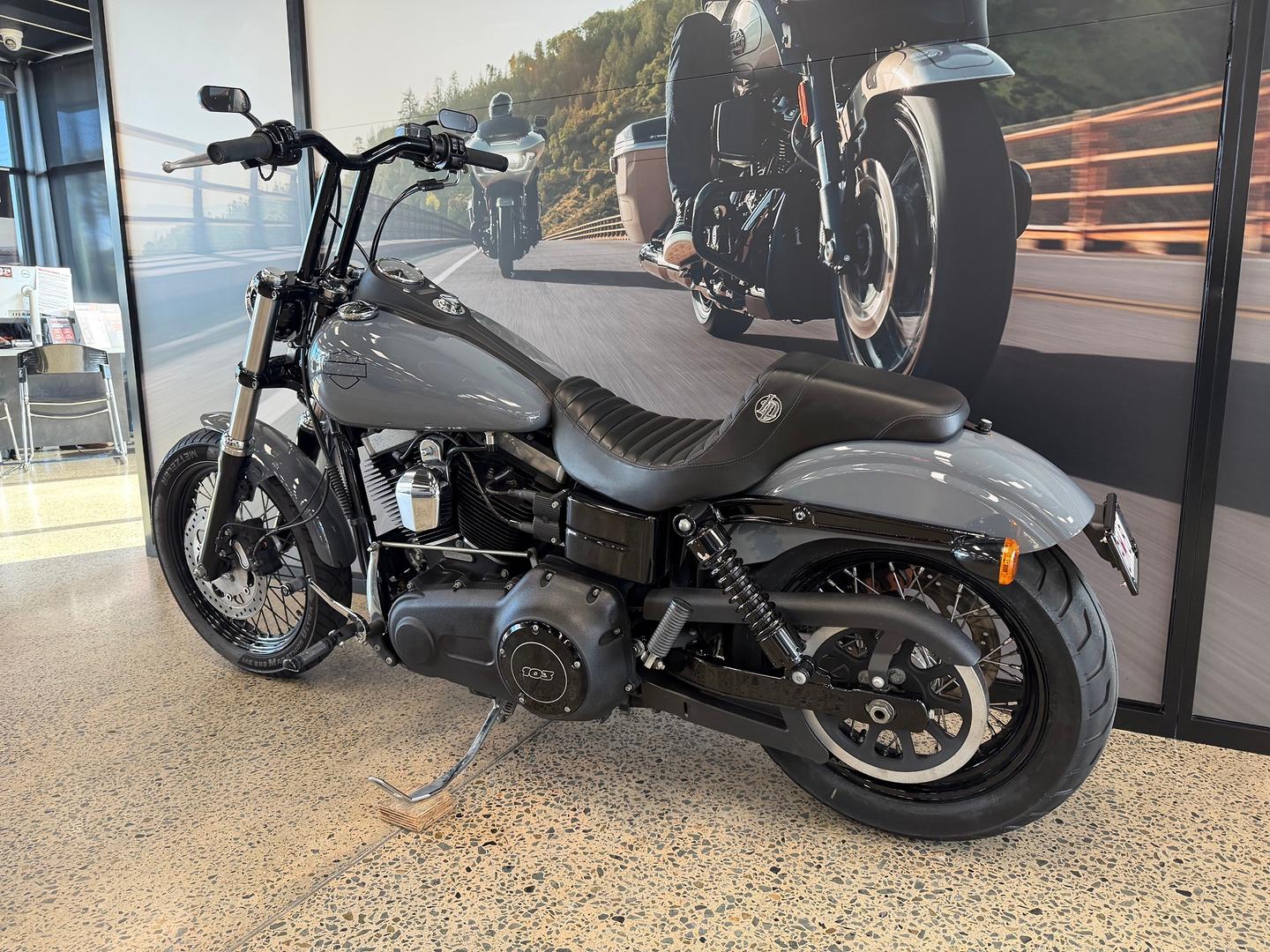 2014 HARLEY-DAVIDSON FXDBB STREET BOB S.E. CRUISER