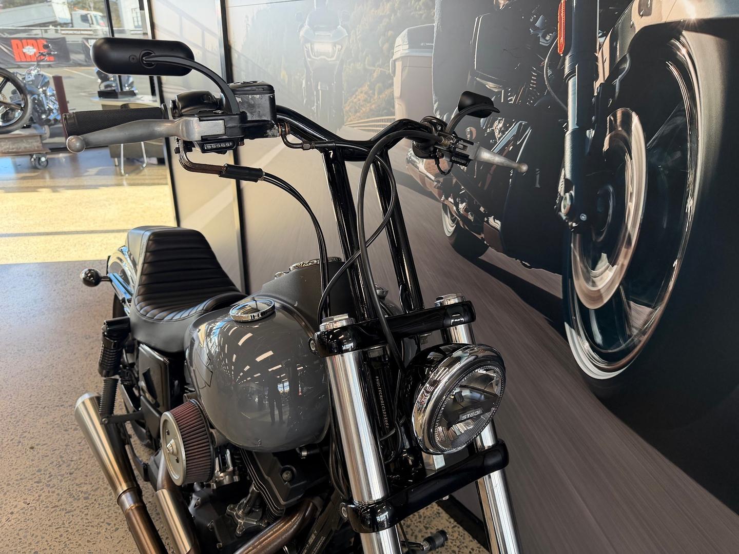 2014 HARLEY-DAVIDSON FXDBB STREET BOB S.E. CRUISER