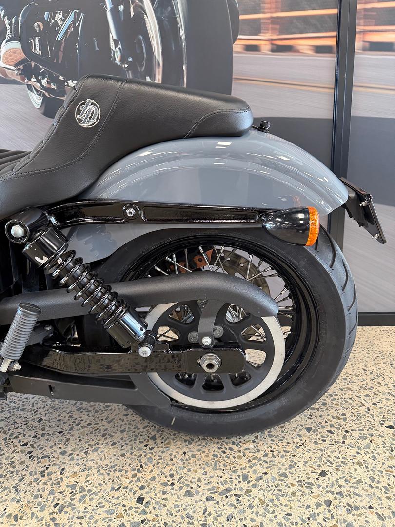 2014 HARLEY-DAVIDSON FXDBB STREET BOB S.E. CRUISER