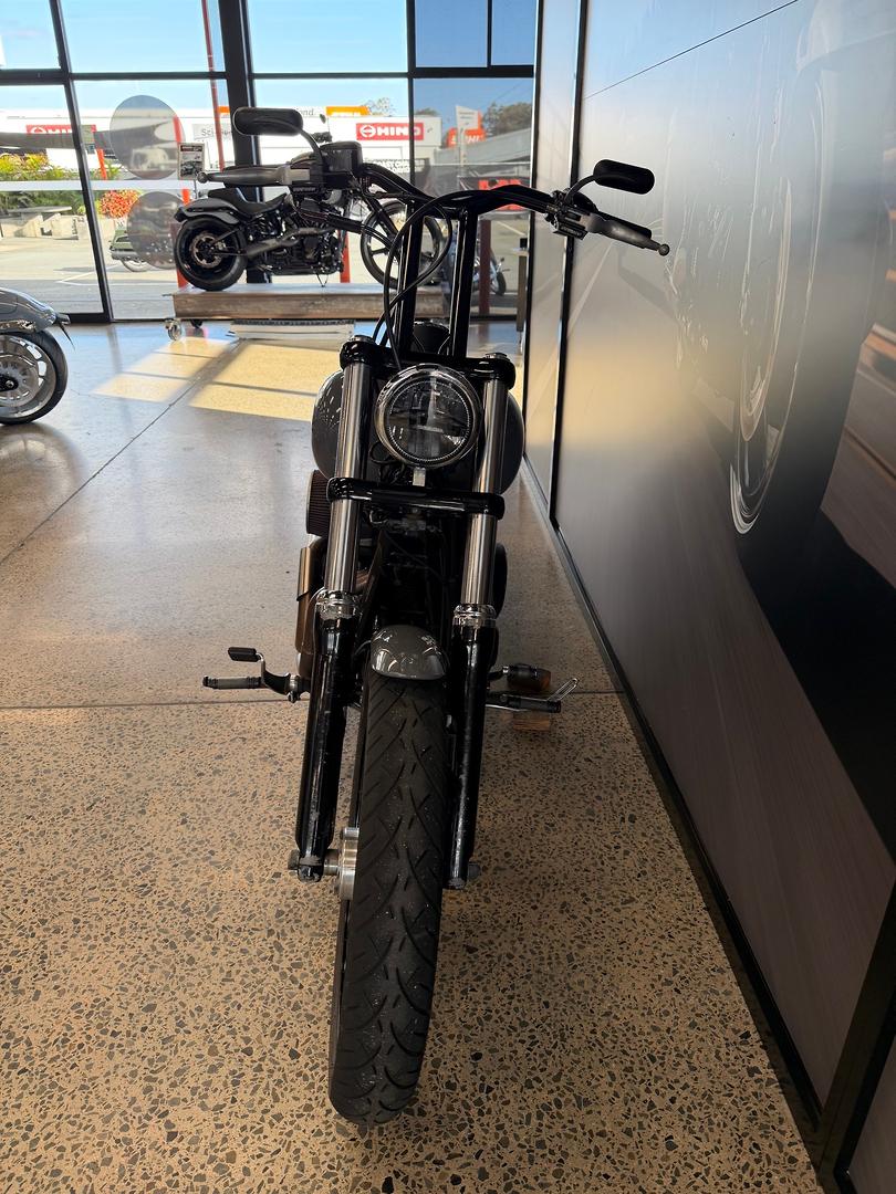 2014 HARLEY-DAVIDSON FXDBB STREET BOB S.E. CRUISER