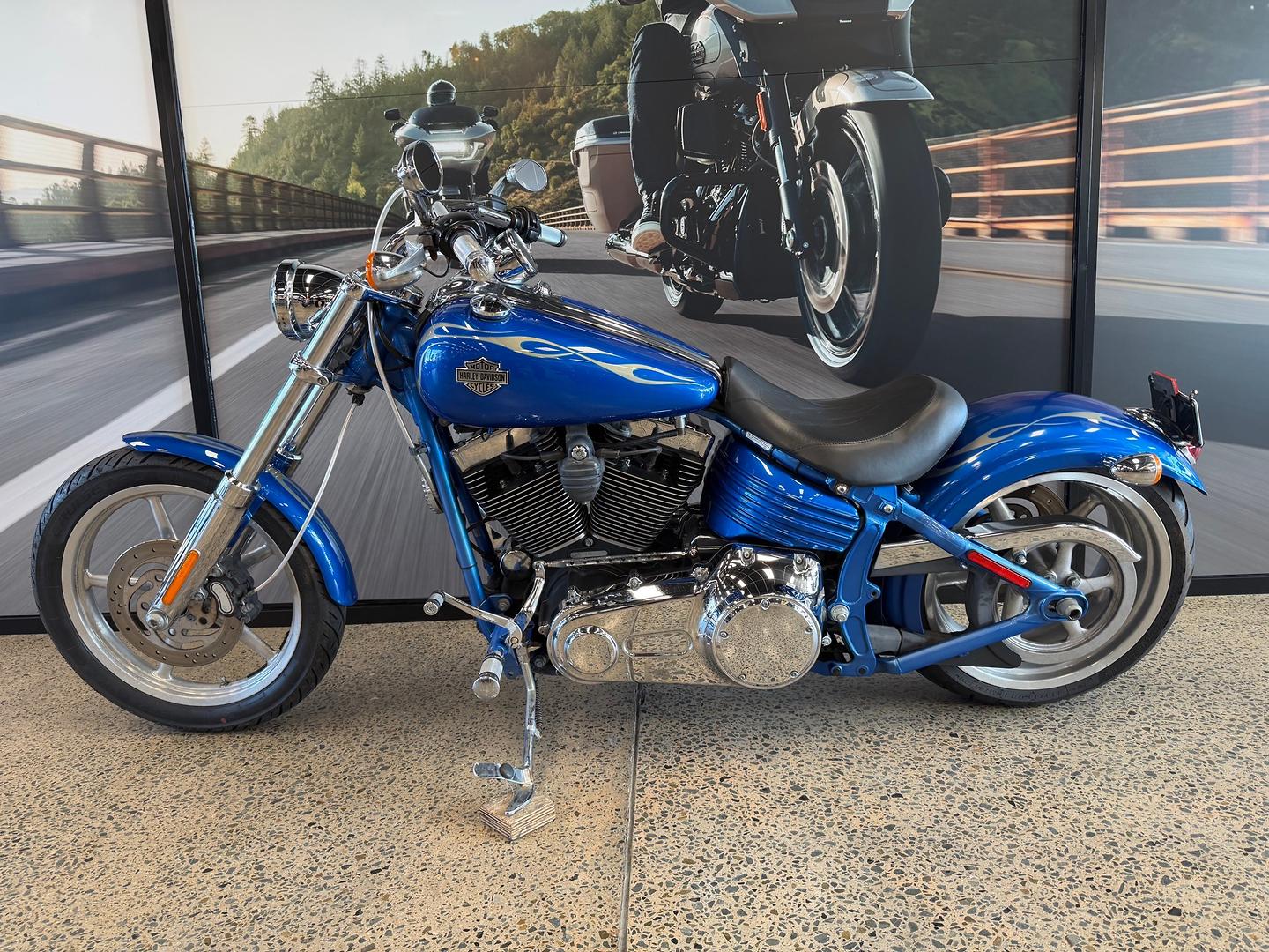 2008 HARLEY-DAVIDSON FXCWC ROCKER CUSTOM CRUISER
