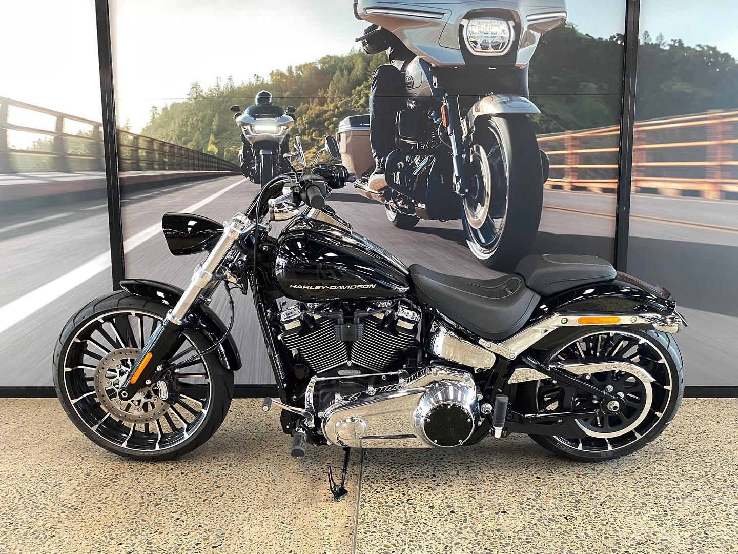 2025 HARLEY-DAVIDSON FXBR BREAKOUT (117) CRUISER