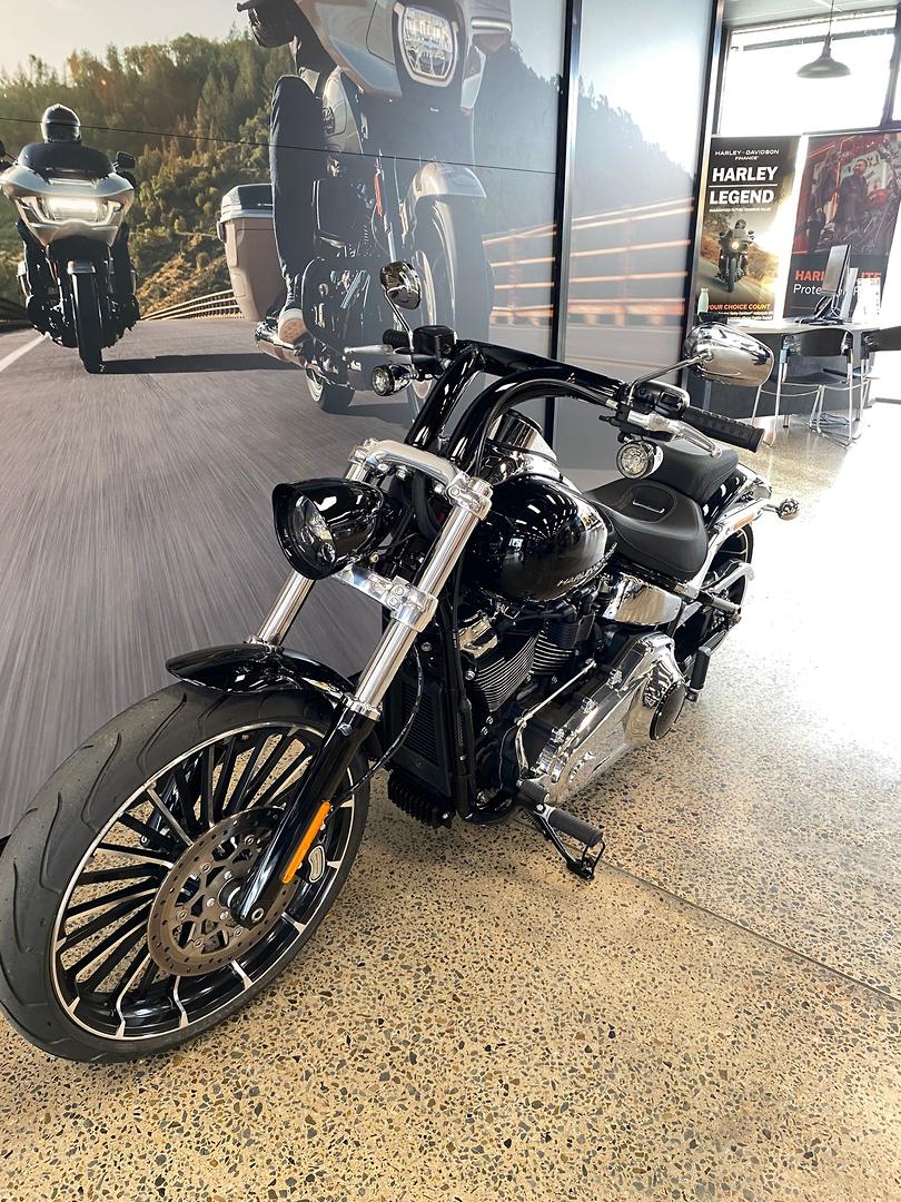 2025 HARLEY-DAVIDSON FXBR BREAKOUT (117) CRUISER