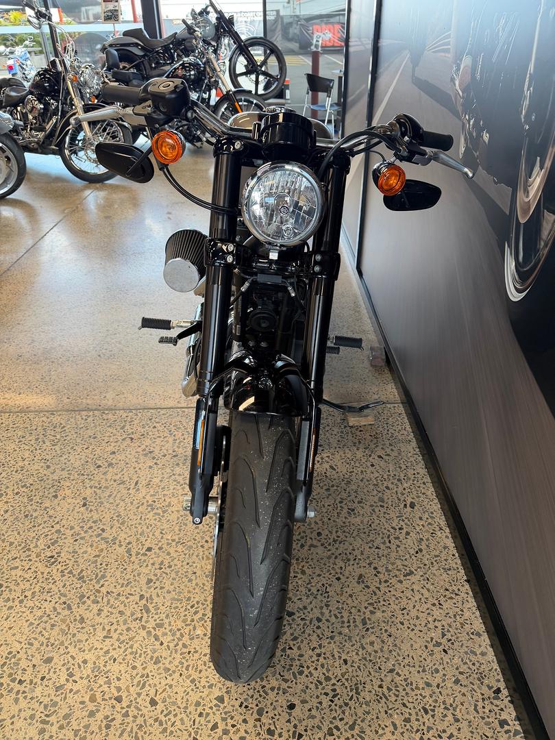2016 HARLEY-DAVIDSON XC1200CX ROADSTER CRUISER