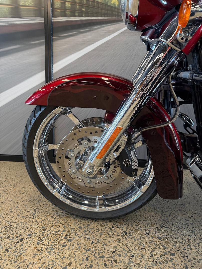 2012 HARLEY-DAVIDSON CVO STREET GLIDE CRUISER