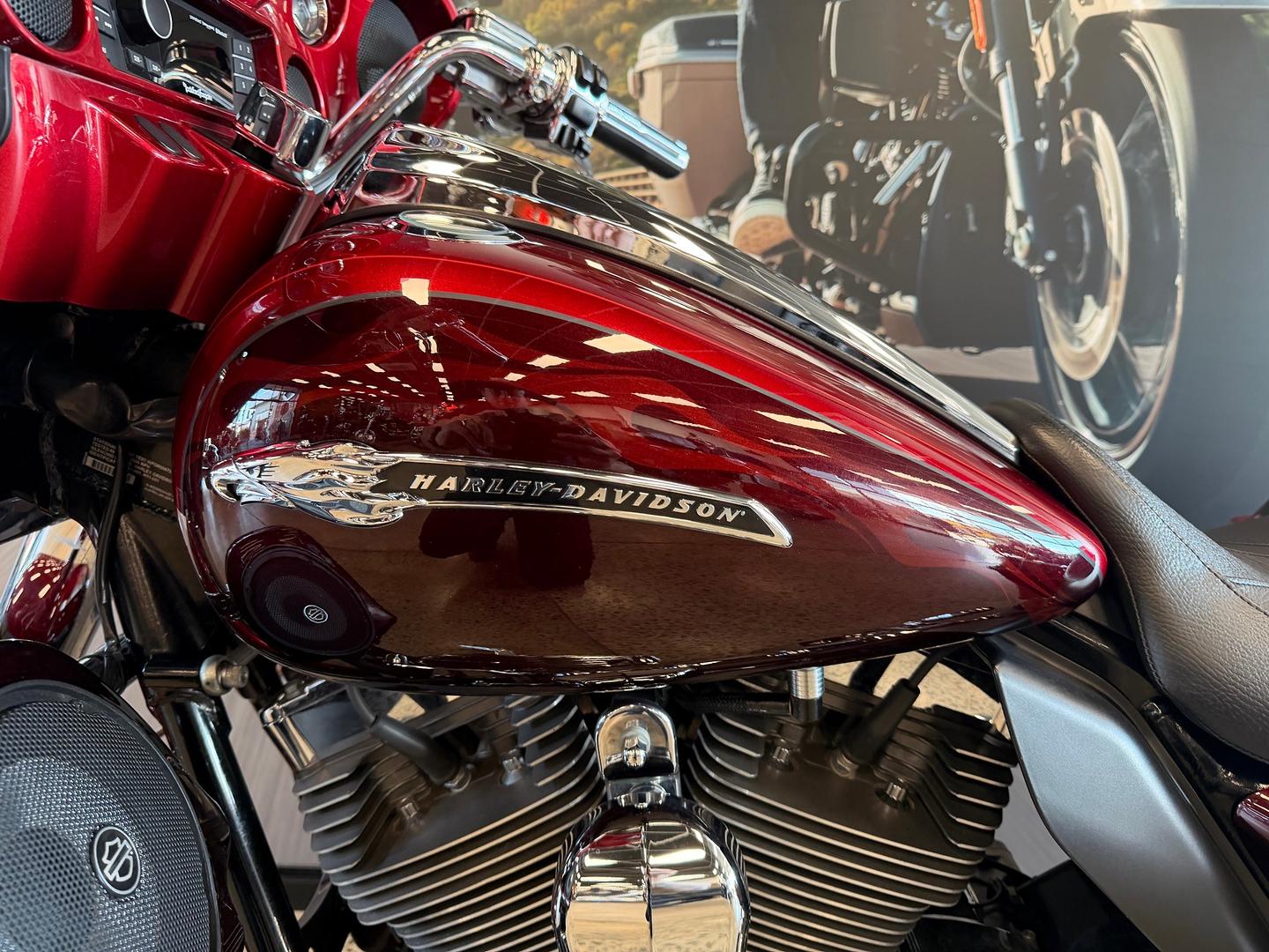 2012 HARLEY-DAVIDSON CVO STREET GLIDE CRUISER