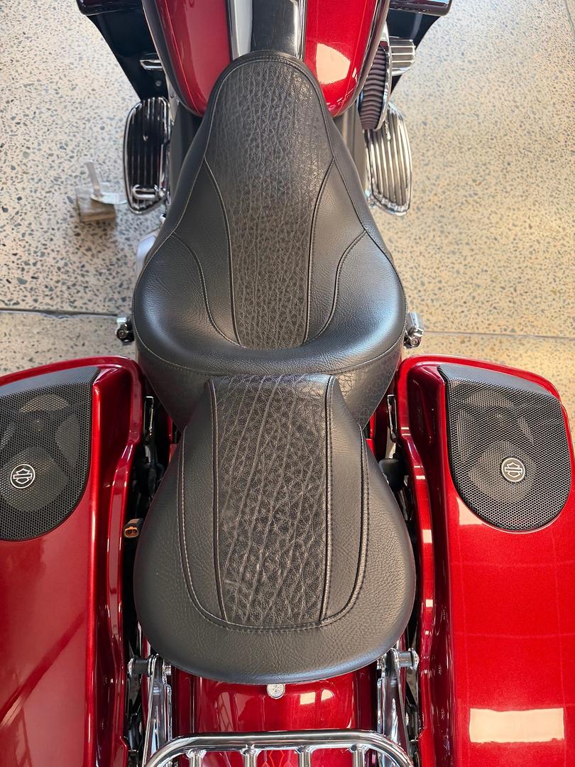 2012 HARLEY-DAVIDSON CVO STREET GLIDE CRUISER