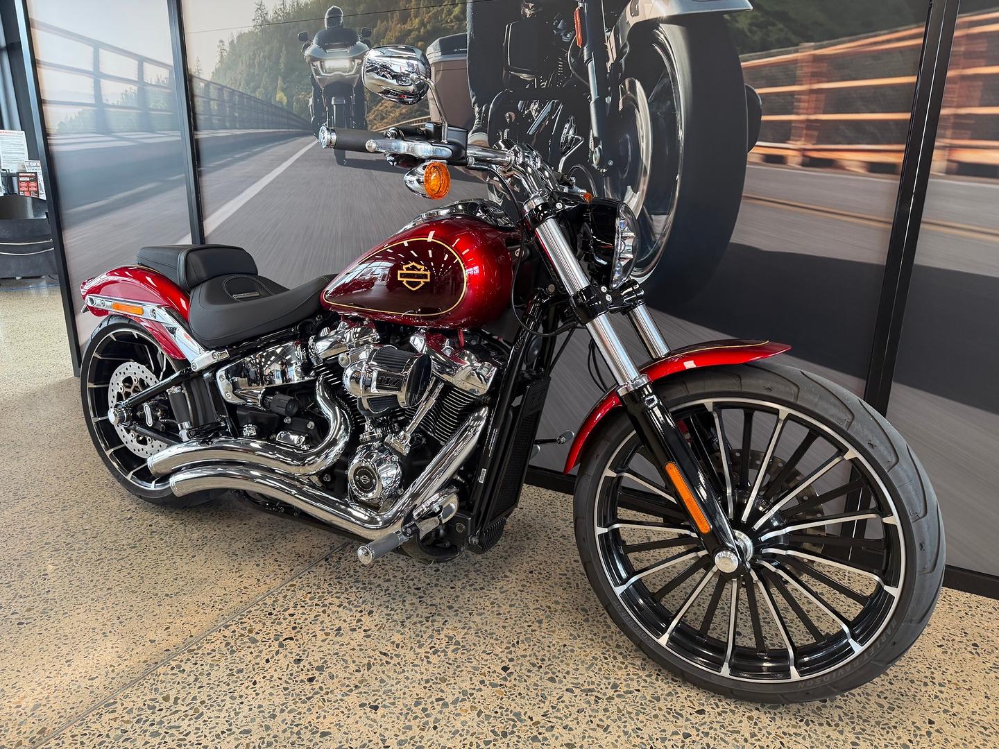 2023 HARLEY-DAVIDSON FXBR BREAKOUT (117) CRUISER