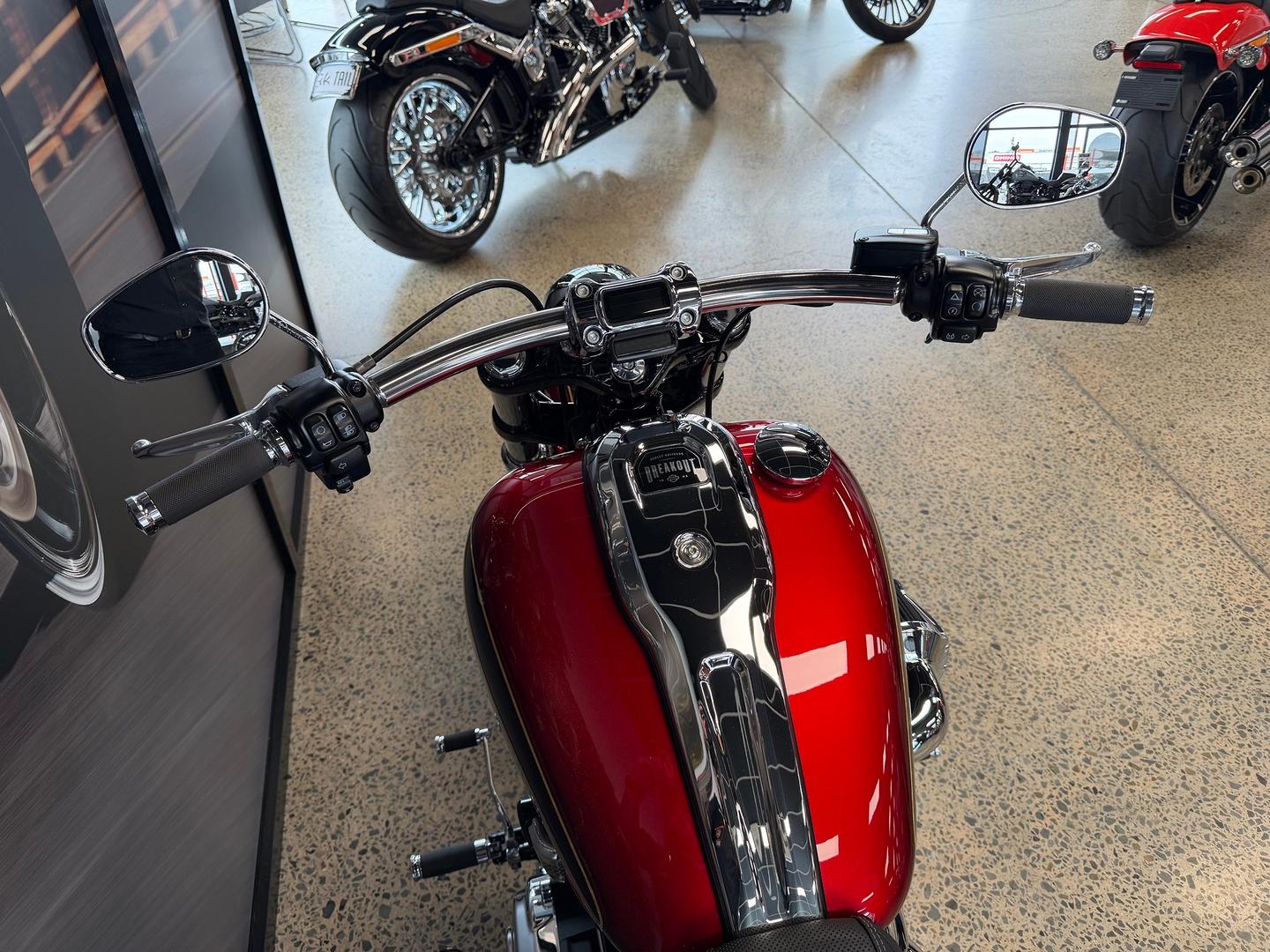 2023 HARLEY-DAVIDSON FXBR BREAKOUT (117) CRUISER