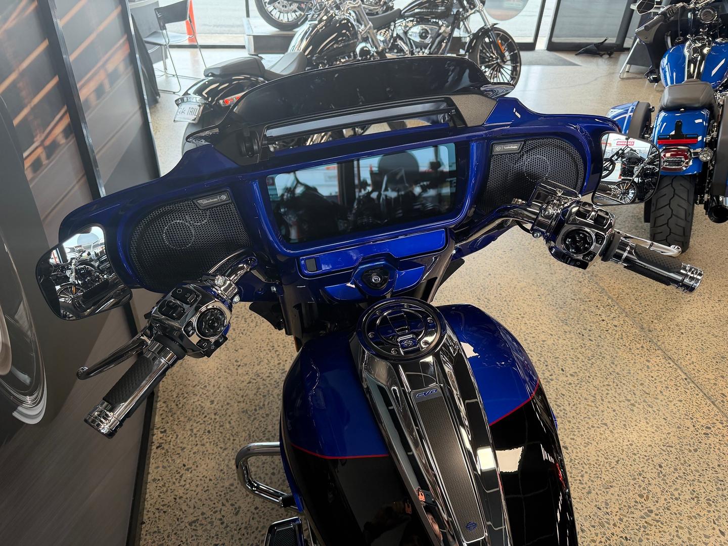 2025 HARLEY-DAVIDSON FLHXSE CVO STREET GLIDE (121) TOURER