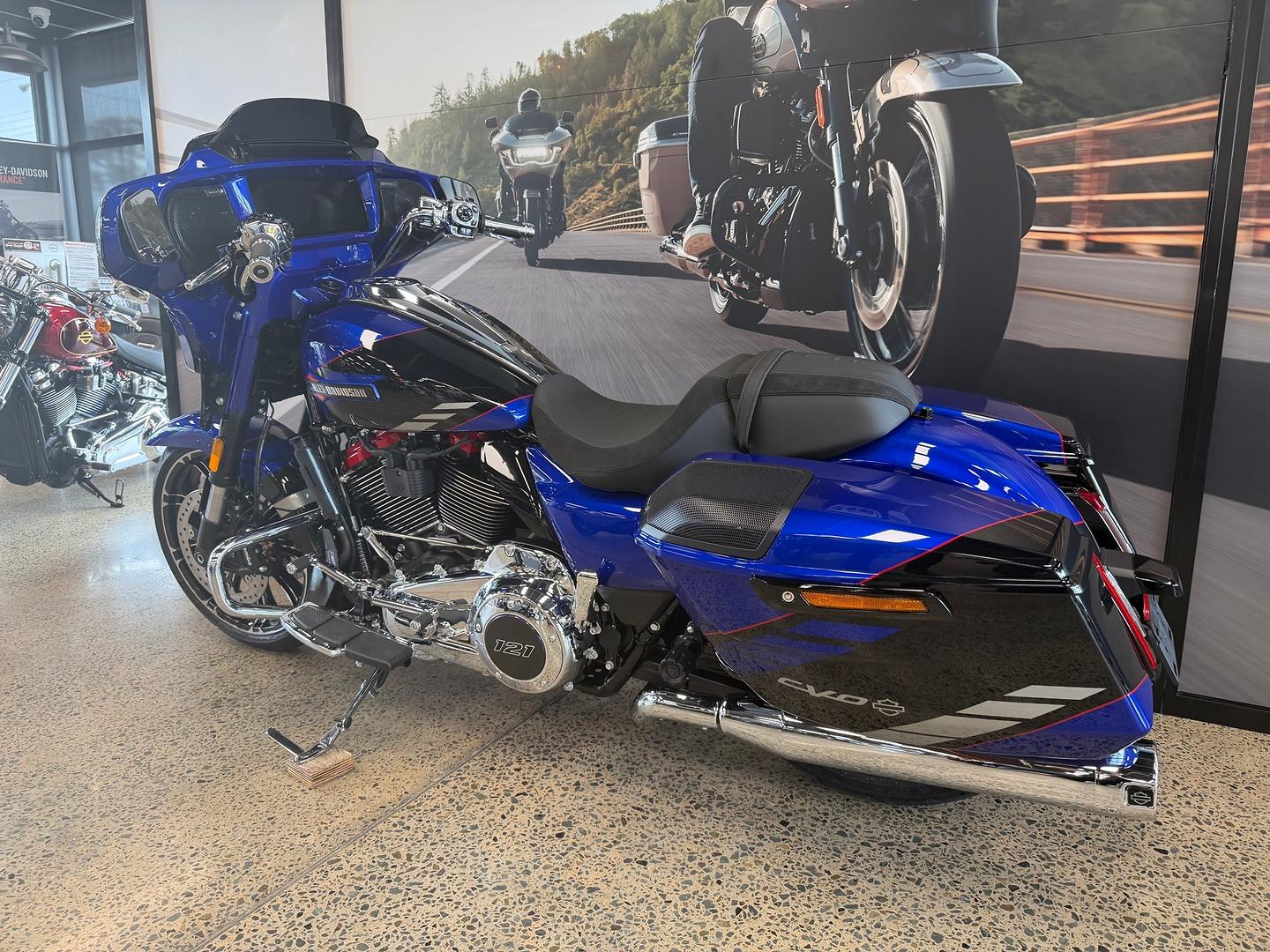 2025 HARLEY-DAVIDSON FLHXSE CVO STREET GLIDE (121) TOURER