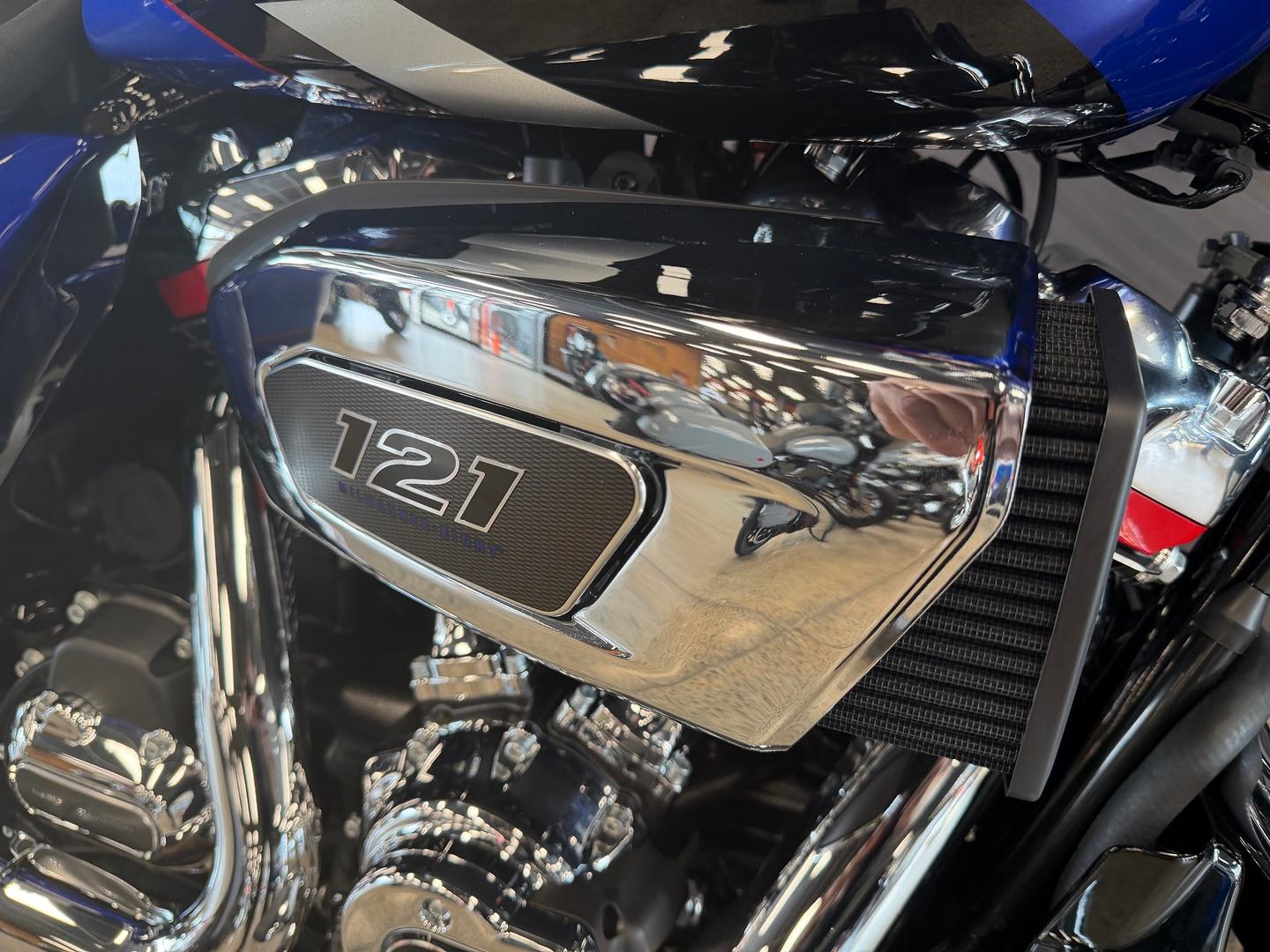 2025 HARLEY-DAVIDSON FLHXSE CVO STREET GLIDE (121) TOURER