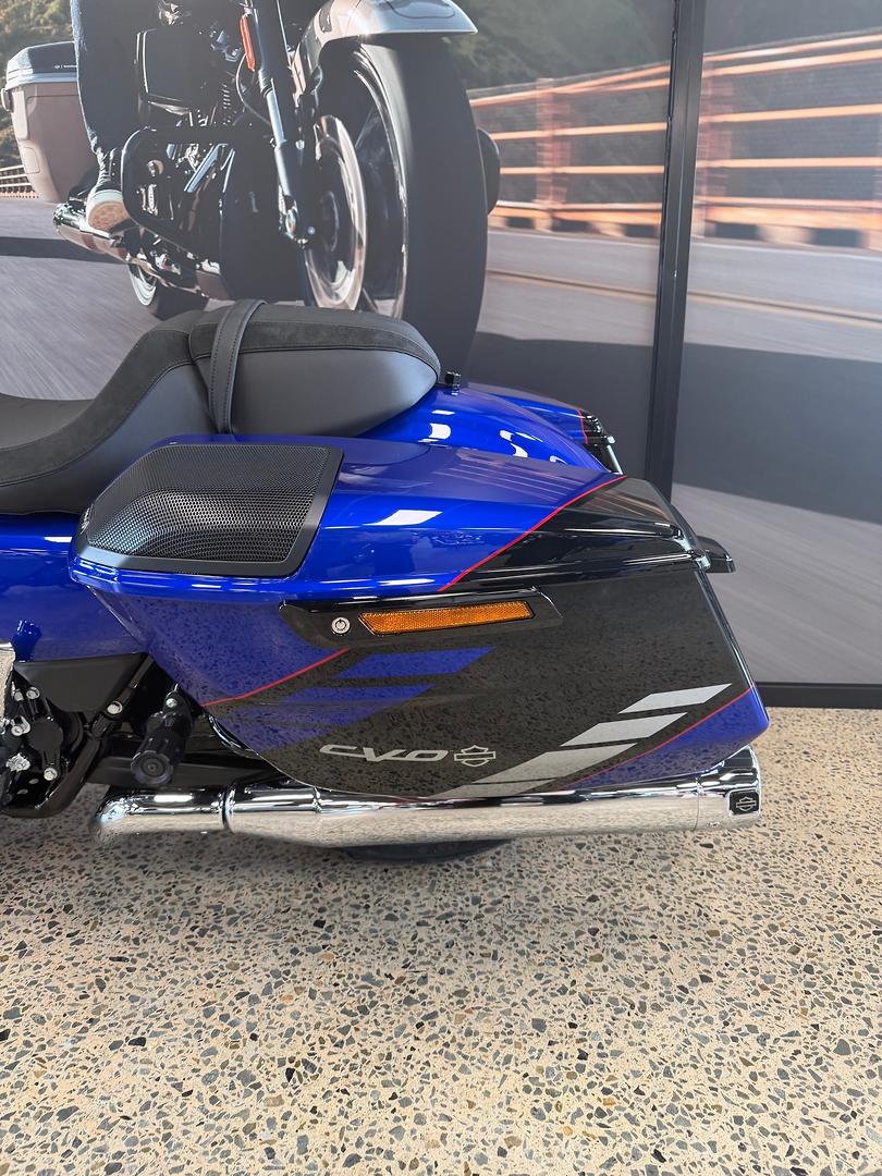 2025 HARLEY-DAVIDSON FLHXSE CVO STREET GLIDE (121) TOURER