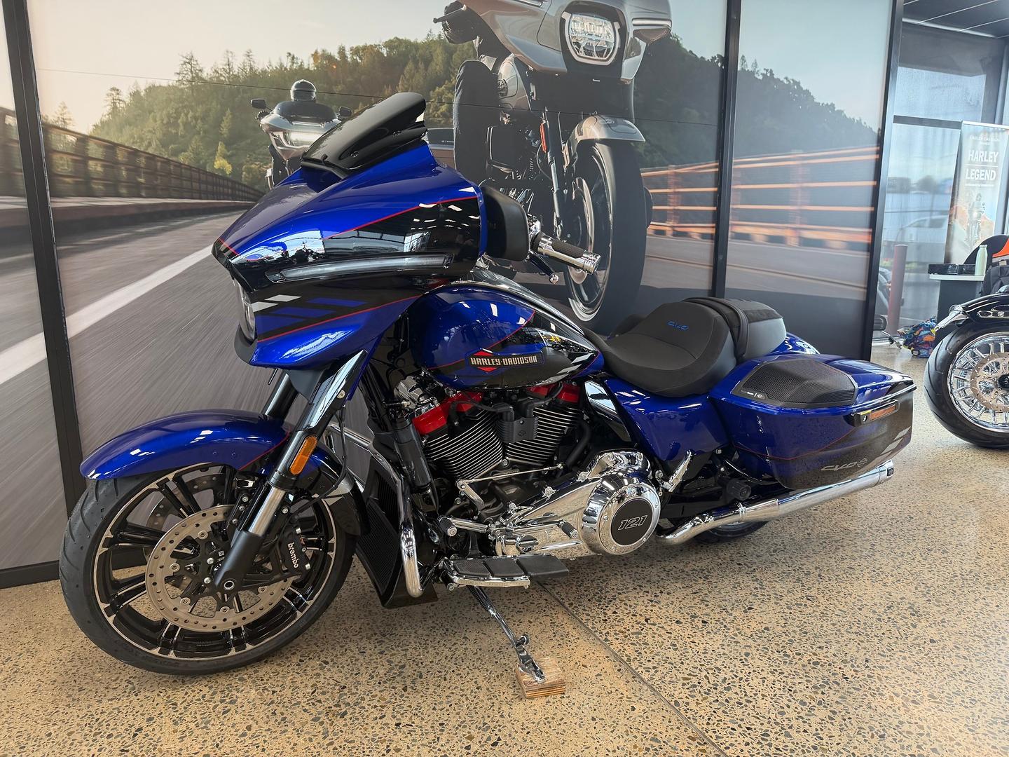 2025 HARLEY-DAVIDSON FLHXSE CVO STREET GLIDE (121) TOURER