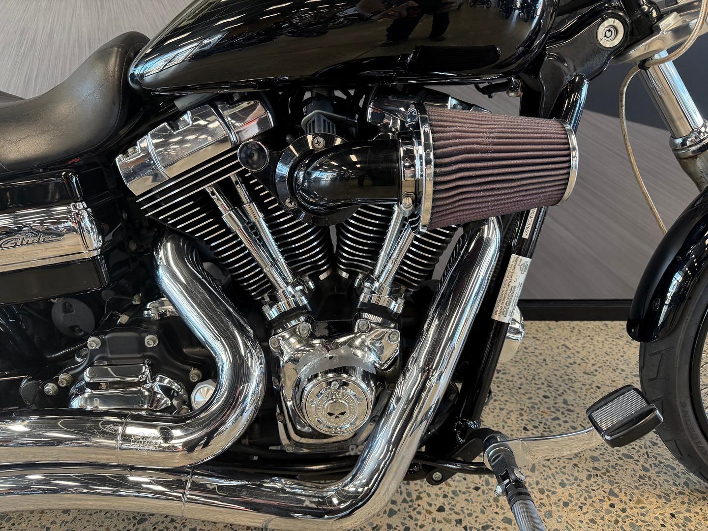 2010 HARLEY-DAVIDSON FXDWG WIDE GLIDE CRUISER