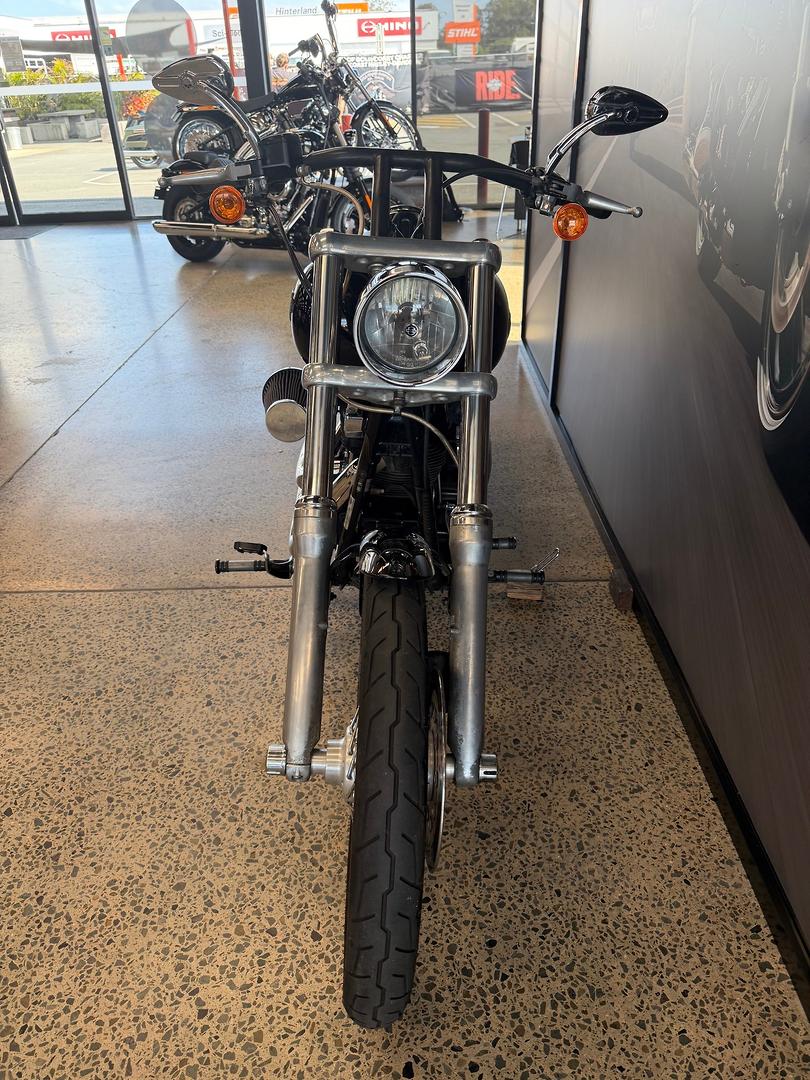 2010 HARLEY-DAVIDSON FXDWG WIDE GLIDE CRUISER