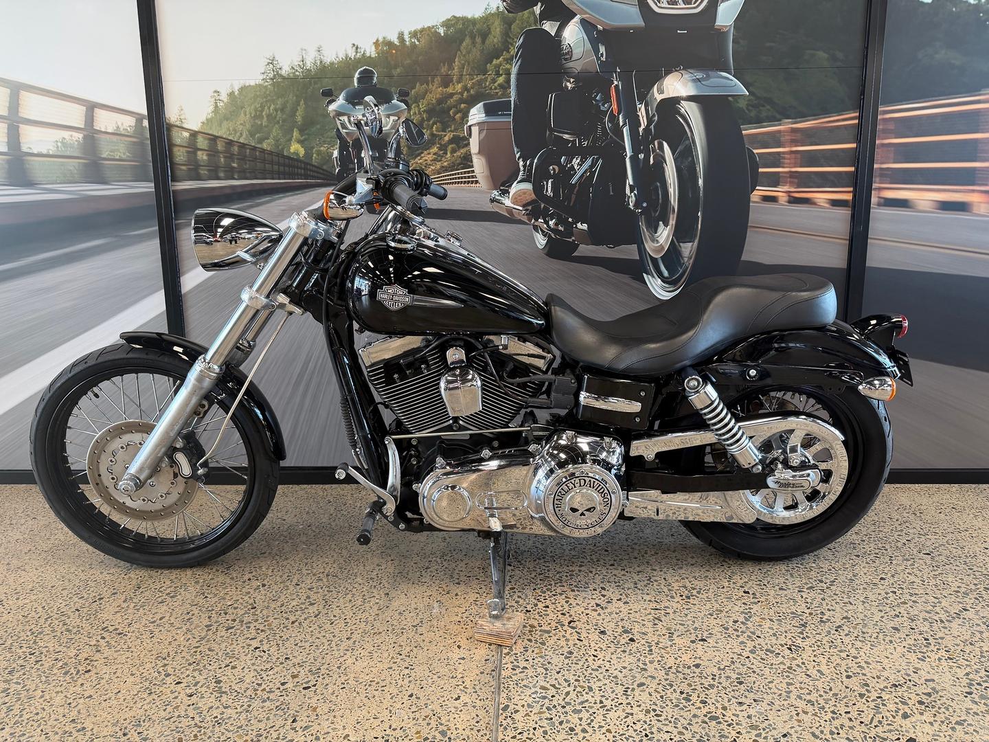 2010 HARLEY-DAVIDSON FXDWG WIDE GLIDE CRUISER