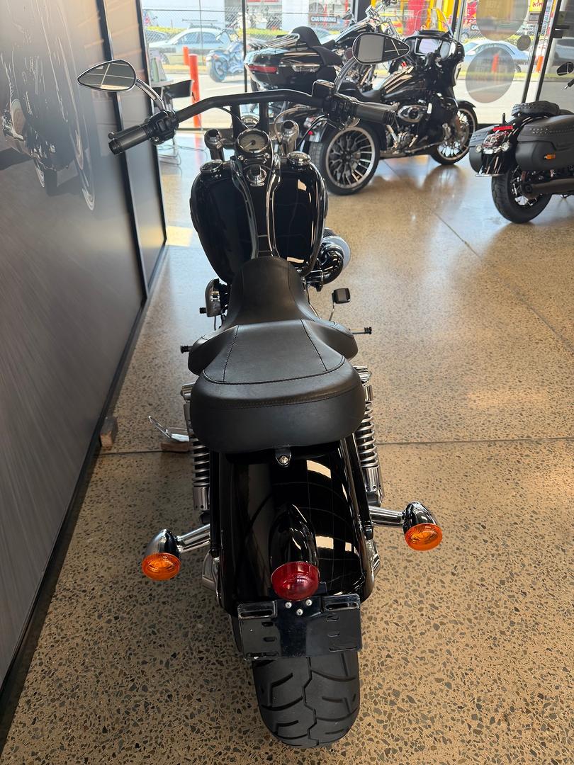 2010 HARLEY-DAVIDSON FXDWG WIDE GLIDE CRUISER