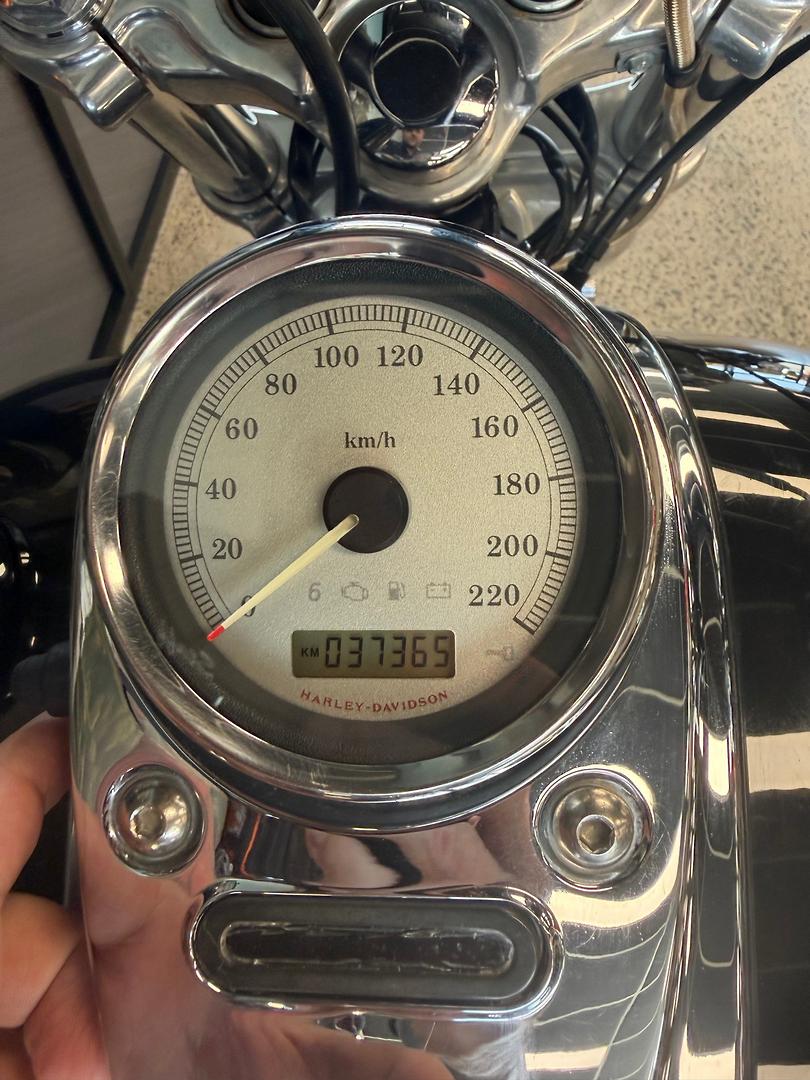 2010 HARLEY-DAVIDSON FXDWG WIDE GLIDE CRUISER