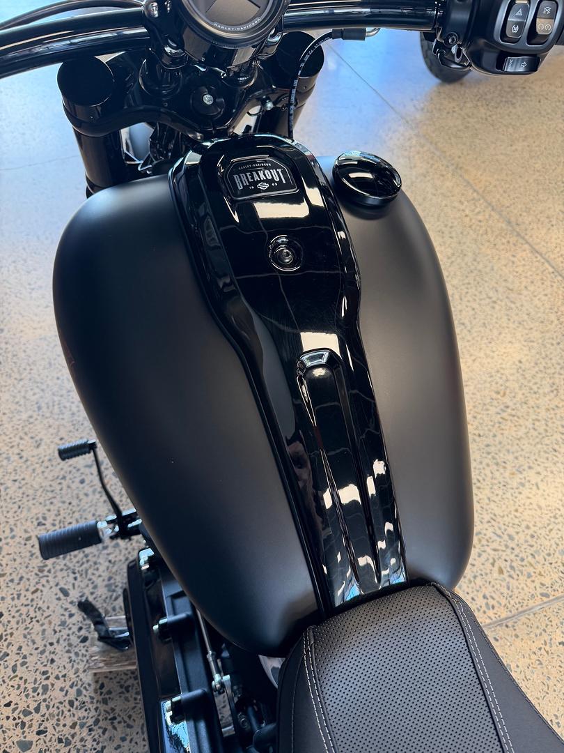 2026 HARLEY-DAVIDSON FXBR BREAKOUT (117) CRUISER