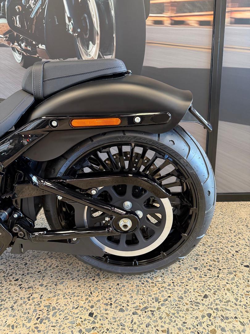 2026 HARLEY-DAVIDSON FXBR BREAKOUT (117) CRUISER