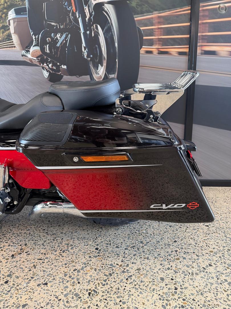 2021 HARLEY-DAVIDSON FLTRXSE CVO ROAD GLIDE (117) CRUISER