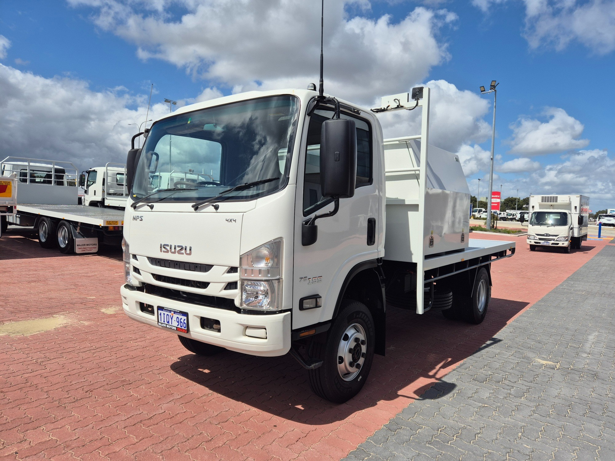 2016 ISUZU NPS N MY15 75/45-155 (4x4) 5 SP MANUAL C/CHAS WITH TOOLBOXES