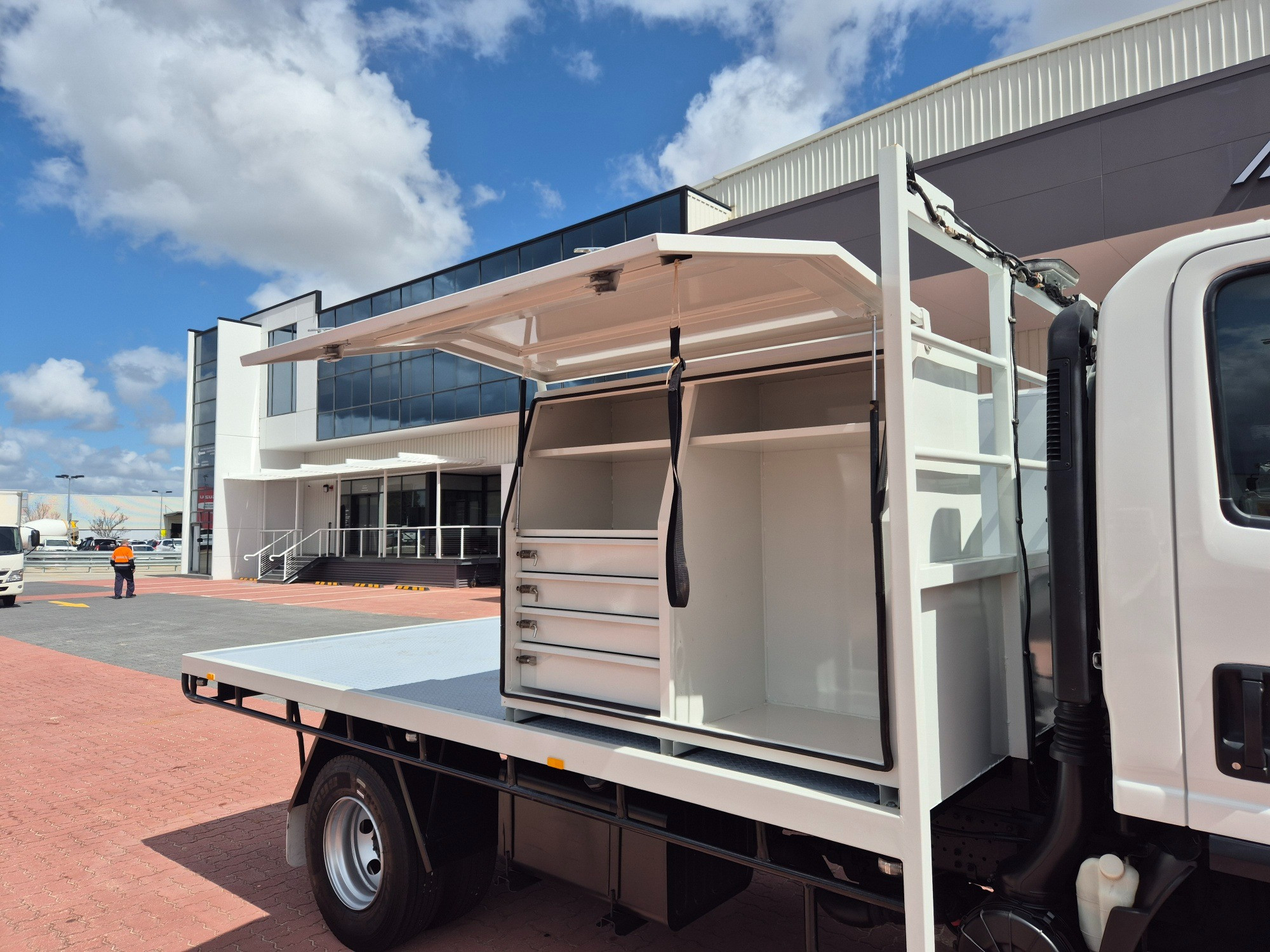 2016 ISUZU NPS N MY15 75/45-155 (4x4) 5 SP MANUAL C/CHAS WITH TOOLBOXES