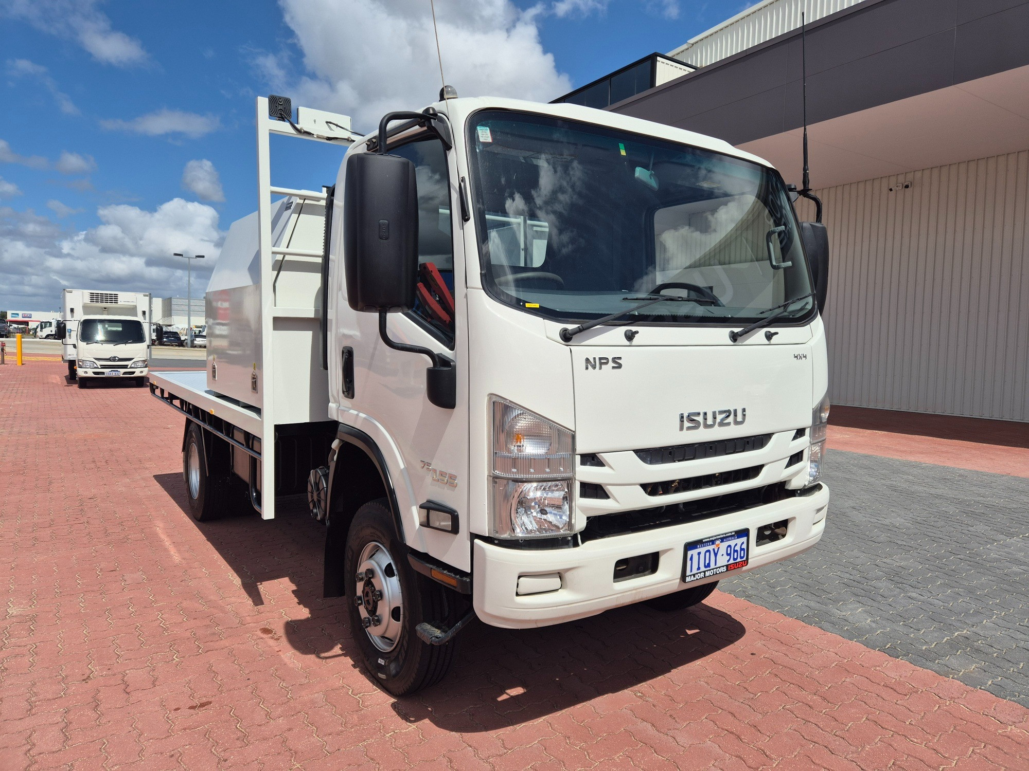 2016 ISUZU NPS N MY15 75/45-155 (4x4) 5 SP MANUAL C/CHAS AND TOOLBOXES