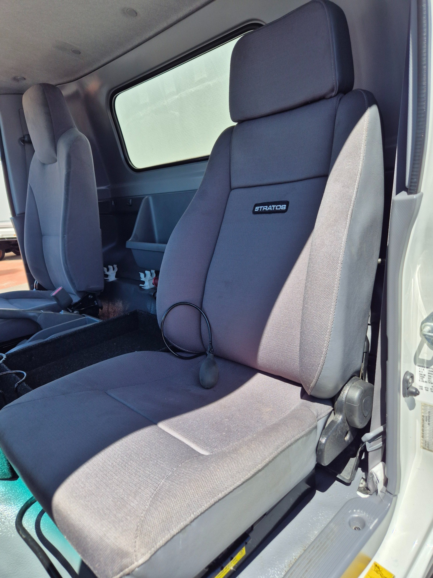 2014 ISUZU NPR NH 200 MEDIUM 6 SP AUTOMATED MANUAL SERVICE BODY