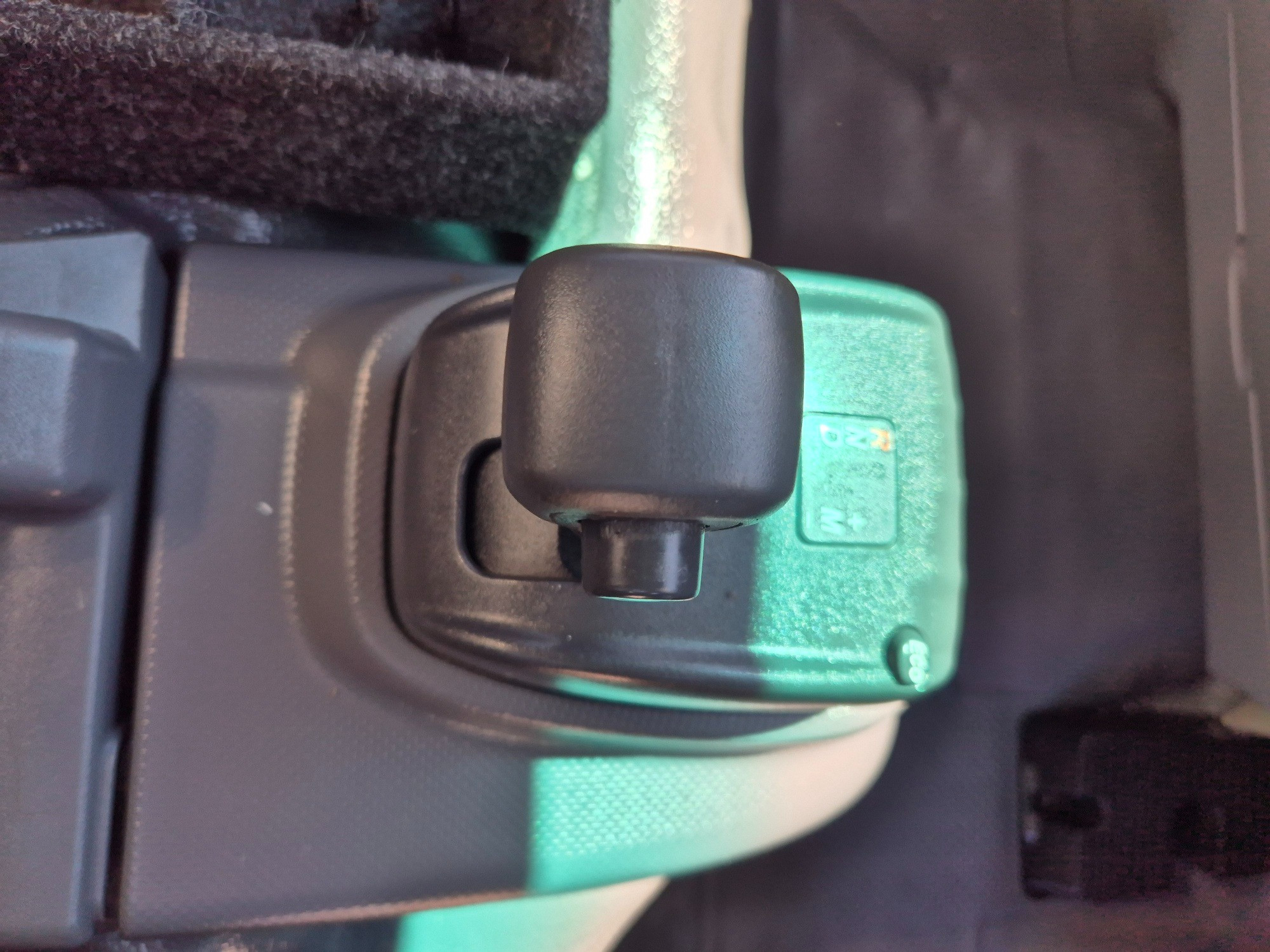 2014 ISUZU NPR NH 200 MEDIUM 6 SP AUTOMATED MANUAL SERVICE BODY