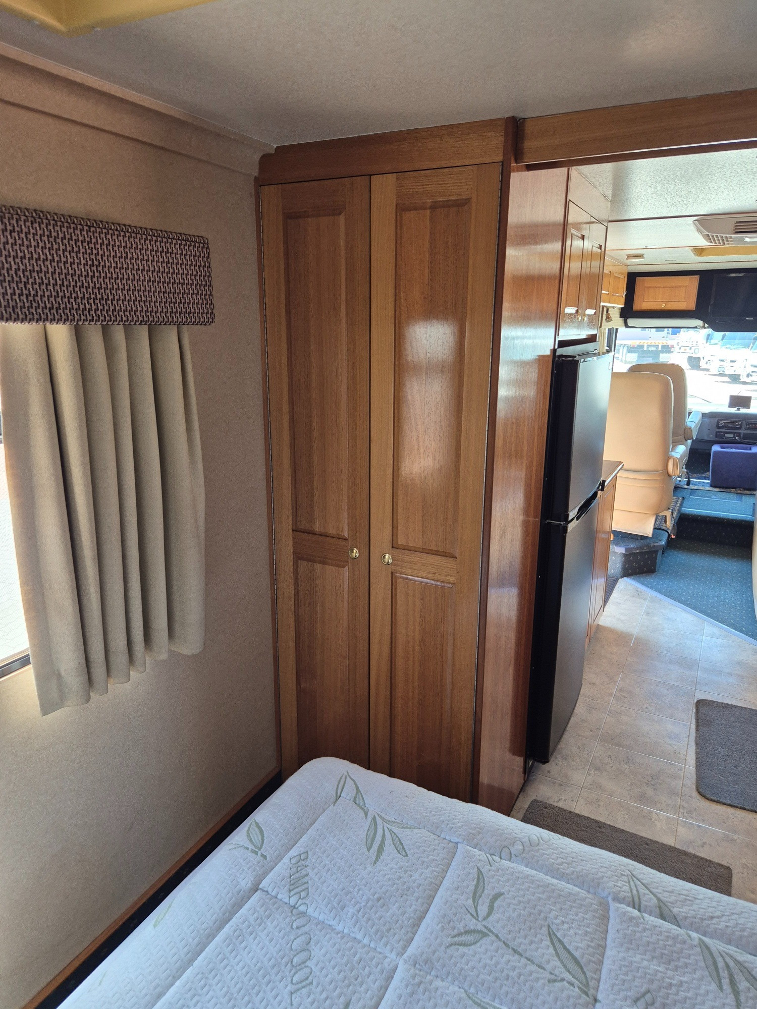2003 ISUZU SWAGMAN MOTORHOME