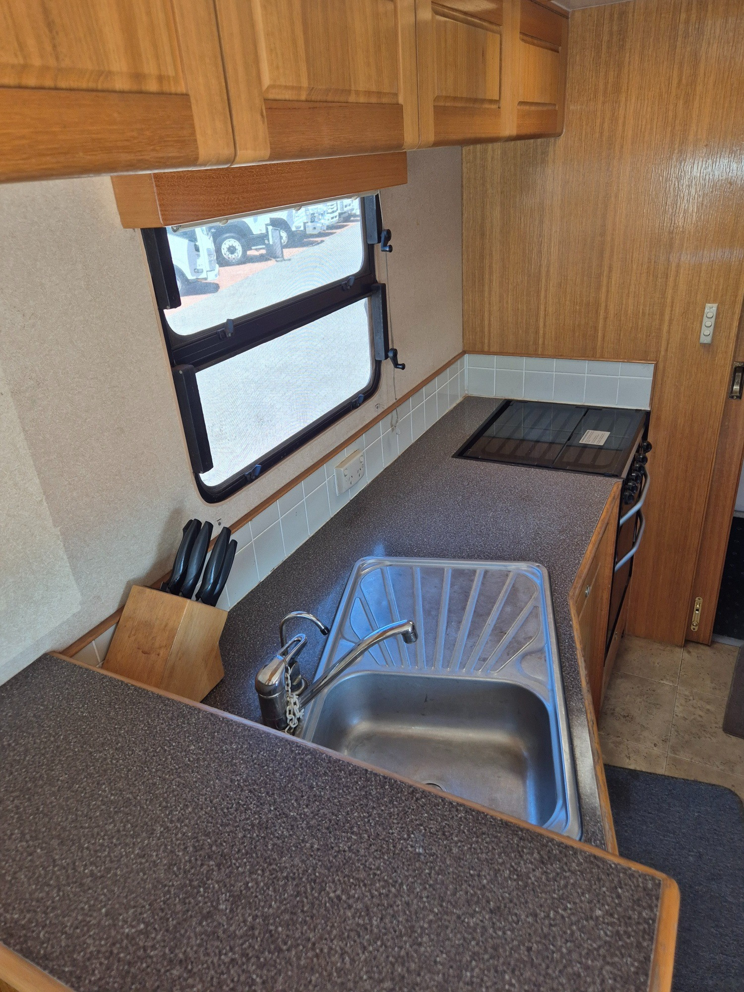 2003 ISUZU SWAGMAN MOTORHOME