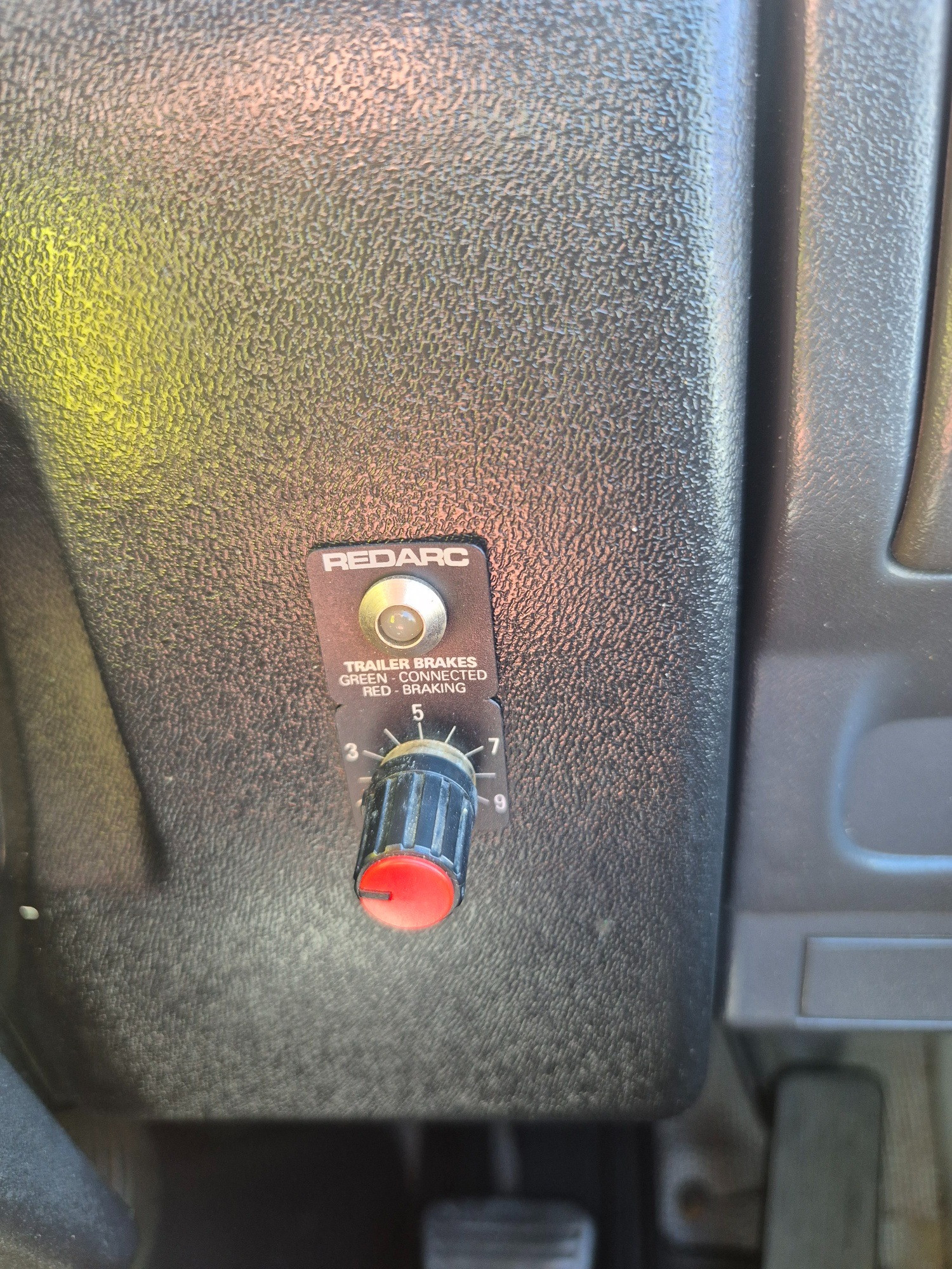 2007 ISUZU NPR N5 300 MEDIUM 5 SP MANUAL TRAY