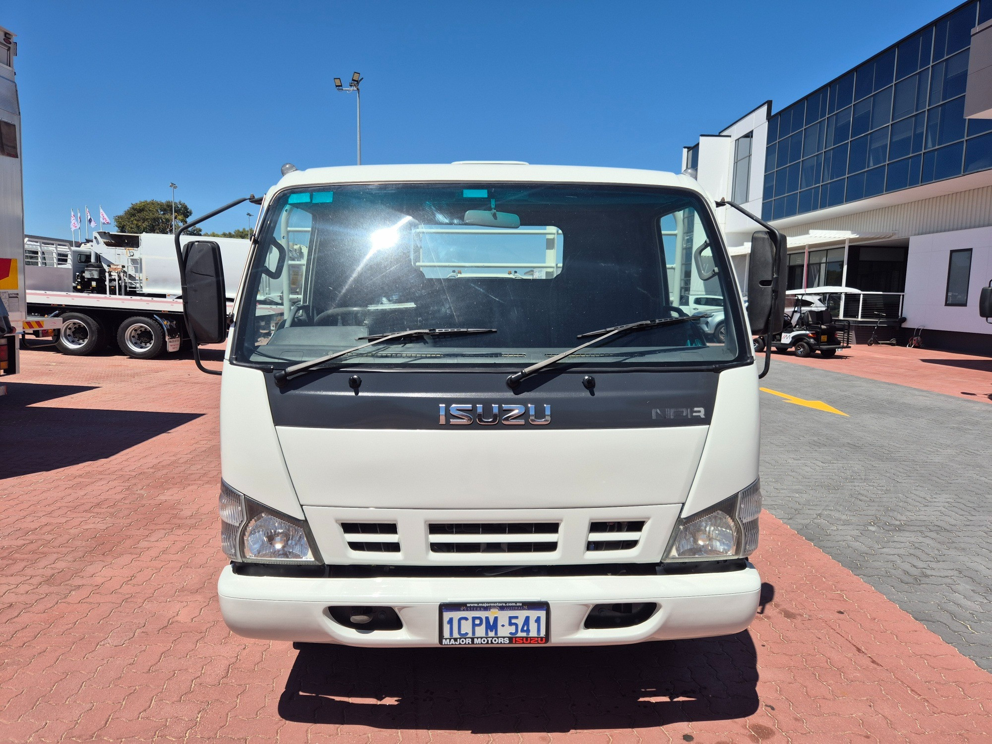 2007 ISUZU NPR N5 300 MEDIUM 5 SP MANUAL TRAY
