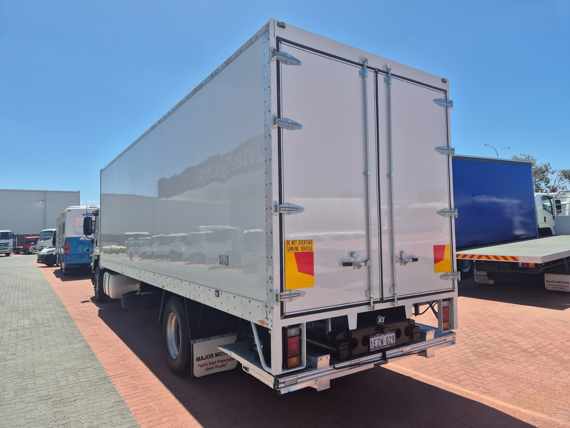 2015 ISUZU FVD FH MY11 1000 AUTO 6 SP AUTOMATIC VAN AND TAIL.LIFT