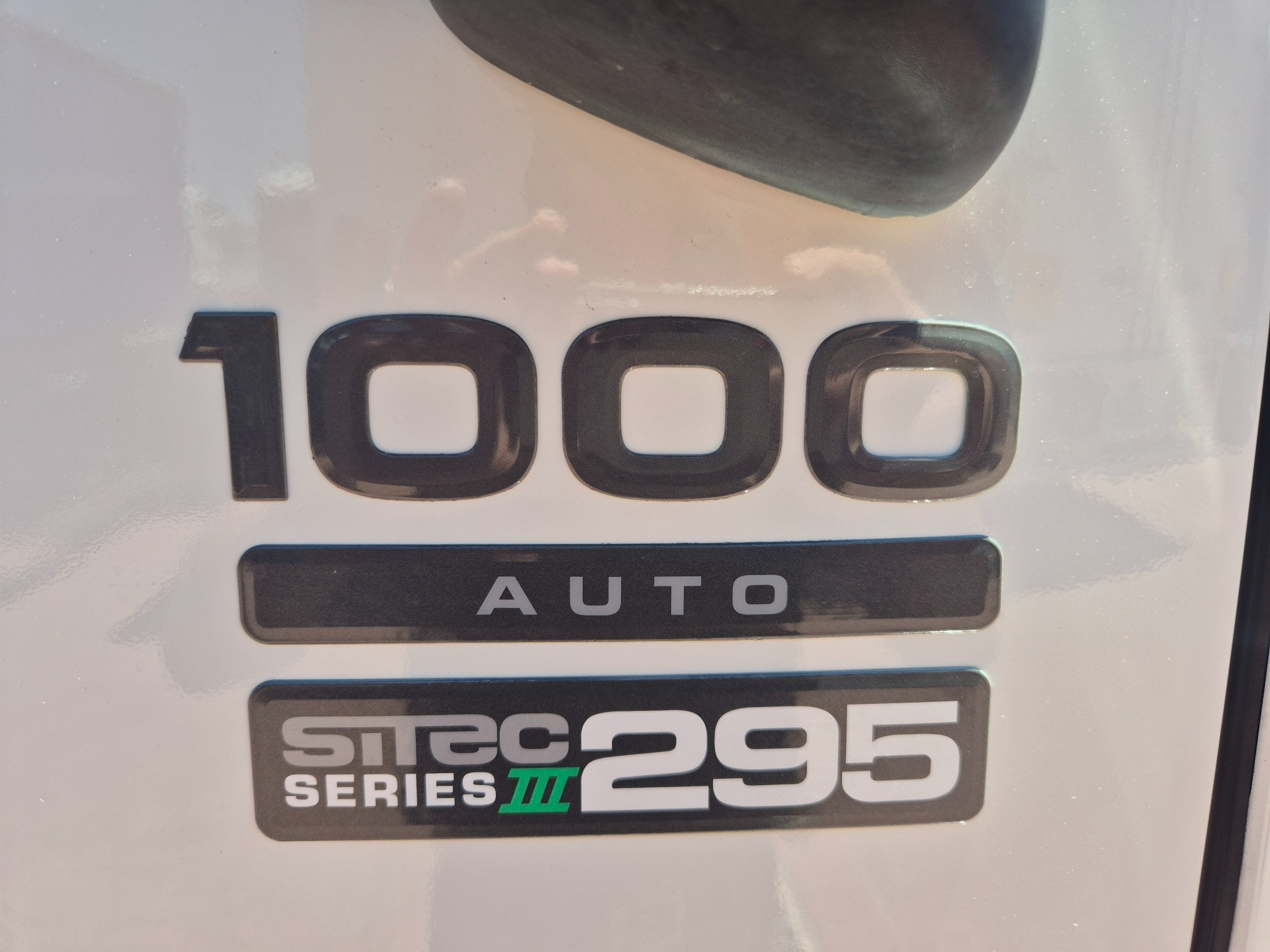 2015 ISUZU FVD FH MY11 1000 AUTO 6 SP AUTOMATIC VAN AND TAIL.LIFT