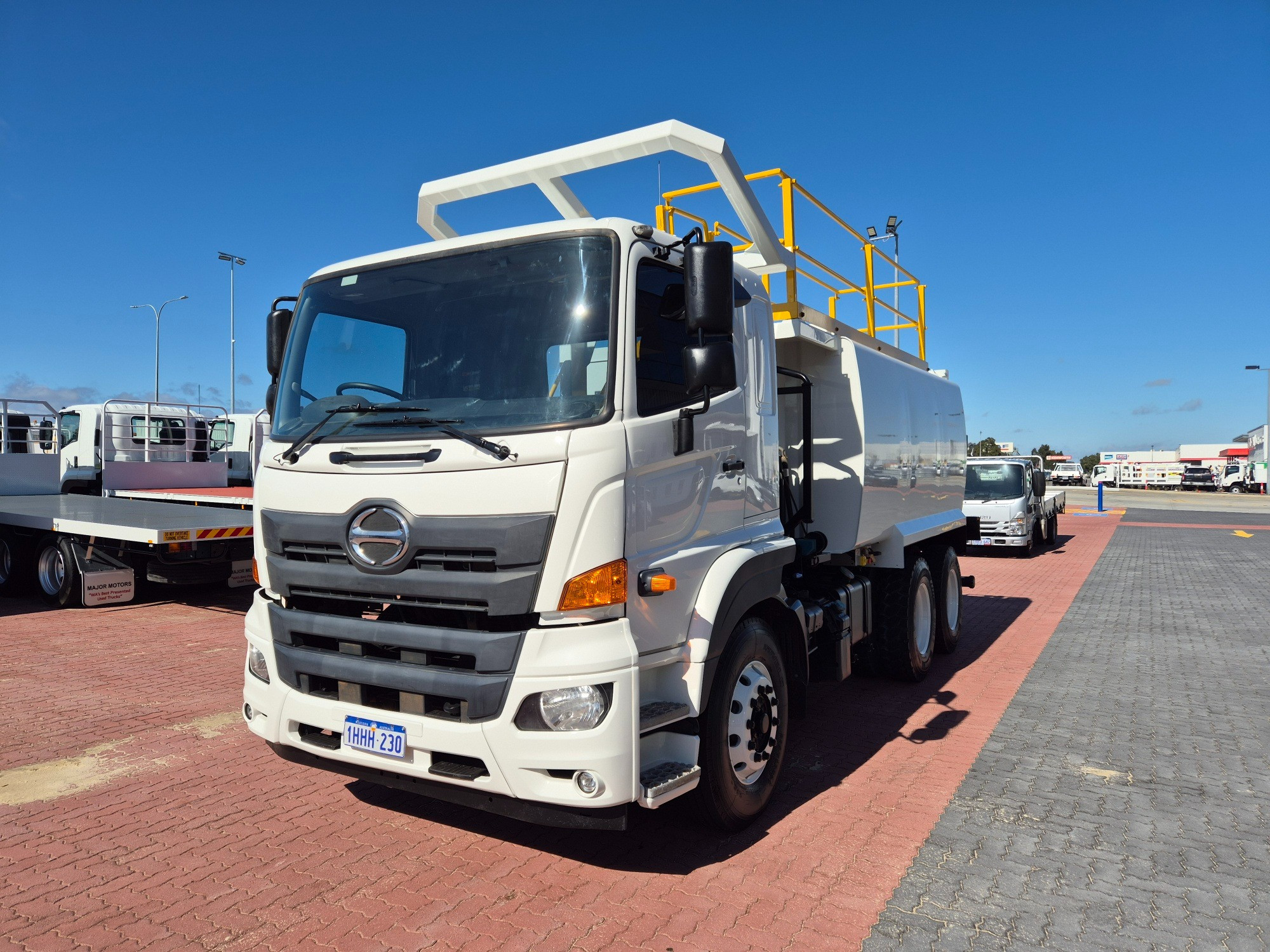 2020 HINO 500 FM8J FM2628 MEDIUM 6 SP AUTO WATER TRUCK