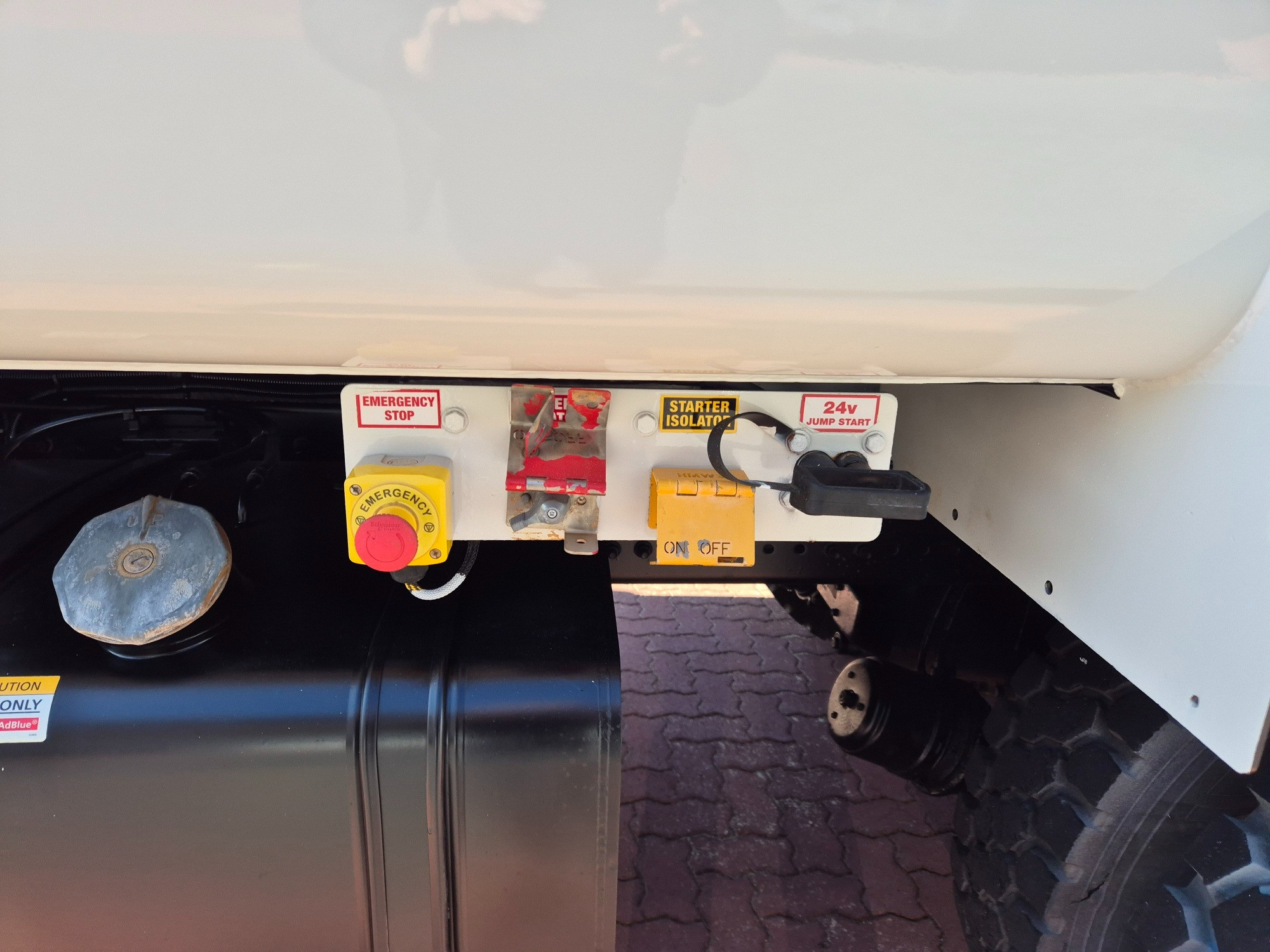 2020 HINO 500 FM8J FM2628 MEDIUM 6 SP AUTO WATER TRUCK
