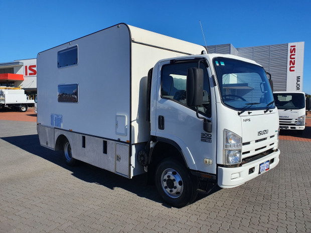2012 ISUZU NPS NH 300 (4x4) 6 SP MANUAL MOTORHOME
