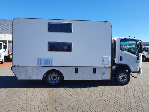 2012 ISUZU NPS NH 300 (4x4) 6 SP MANUAL MOTORHOME