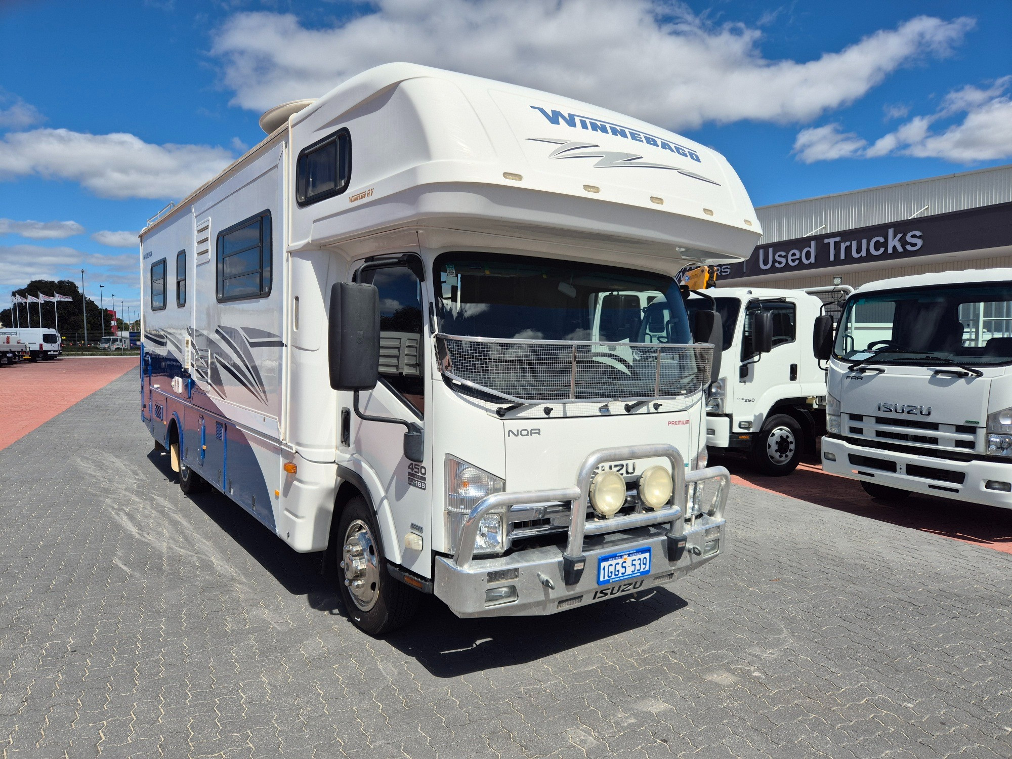 2011 ISUZU NQR NH 450 LONG 6 SP AUTOMATED MANUAL MOTORHOME