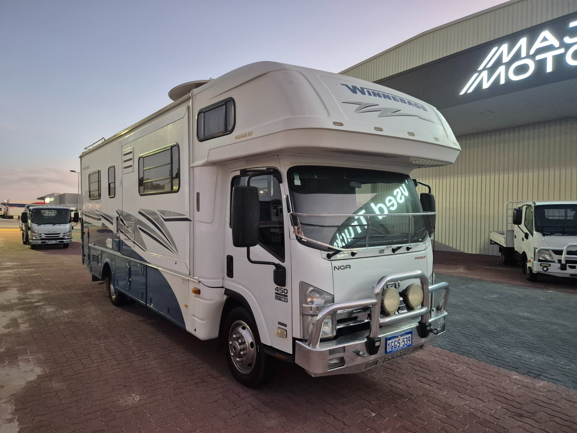2011 ISUZU NQR NH 450 LONG 6 SP AUTOMATED MANUAL MOTORHOME