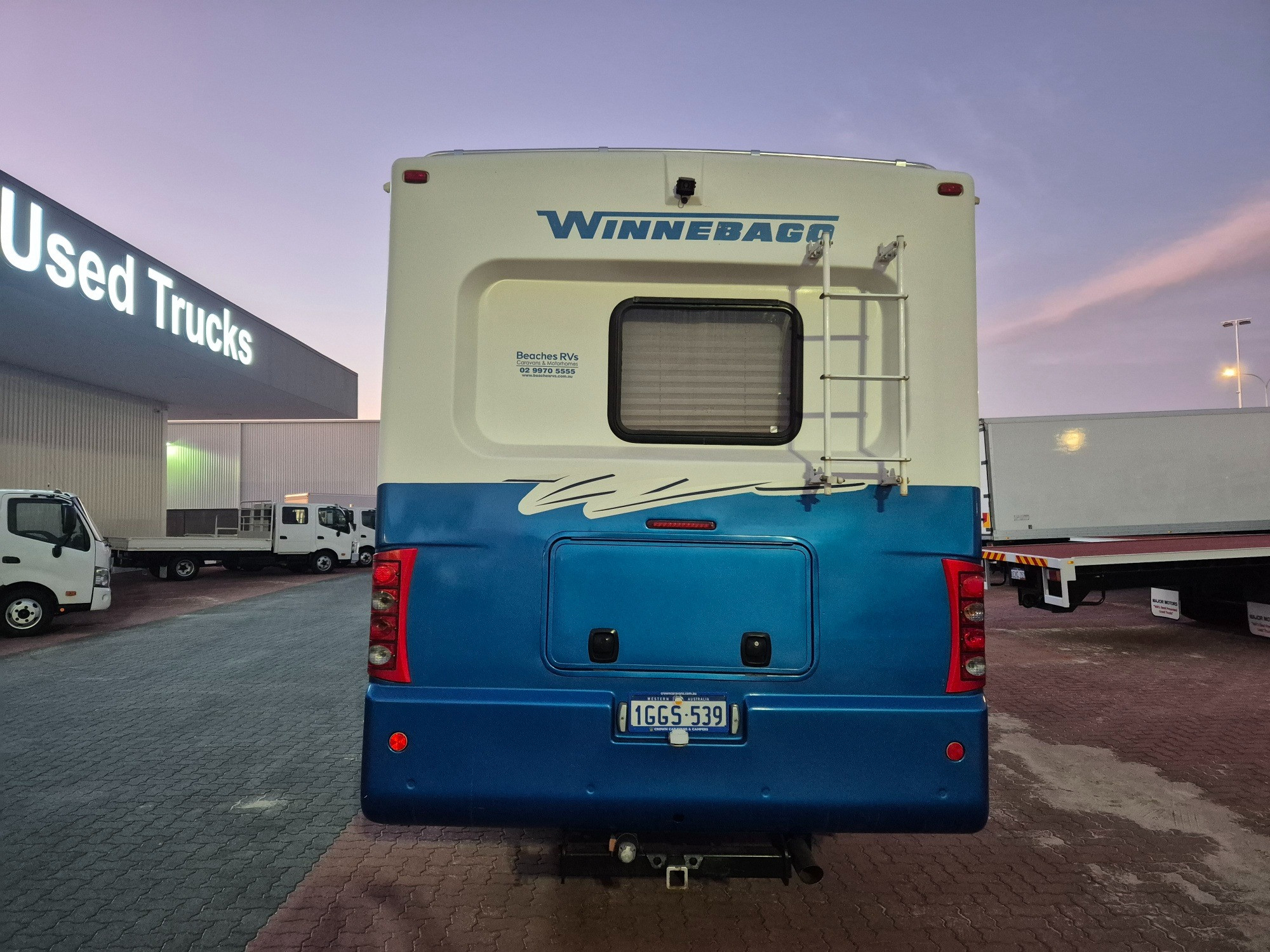 2011 ISUZU NQR NH 450 LONG 6 SP AUTOMATED MANUAL MOTORHOME