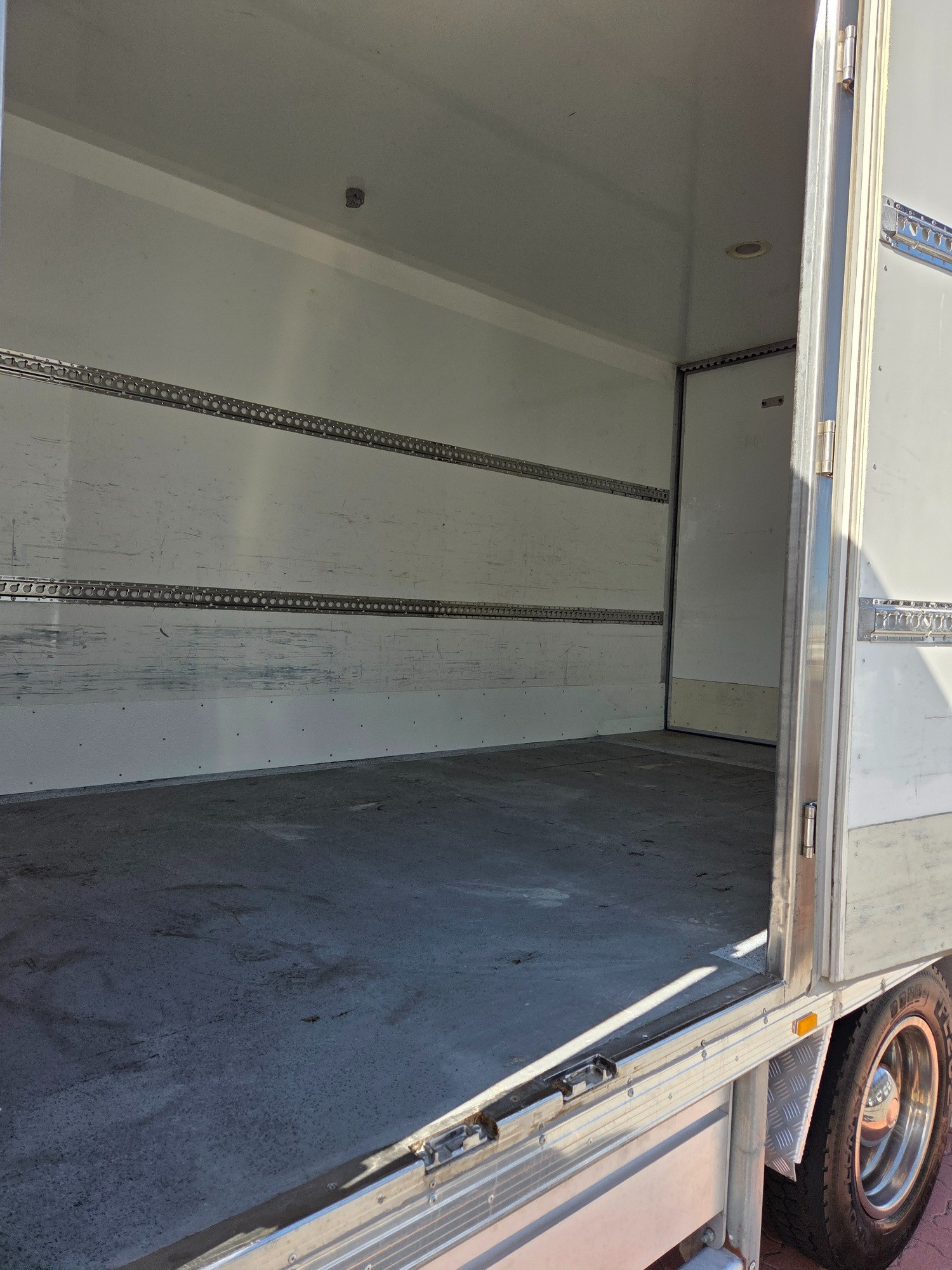 2019 ISUZU FSD F MY18 140/120-260 (LWB) 6 SP AUTOMATIC REFRIGERATED TRUCK