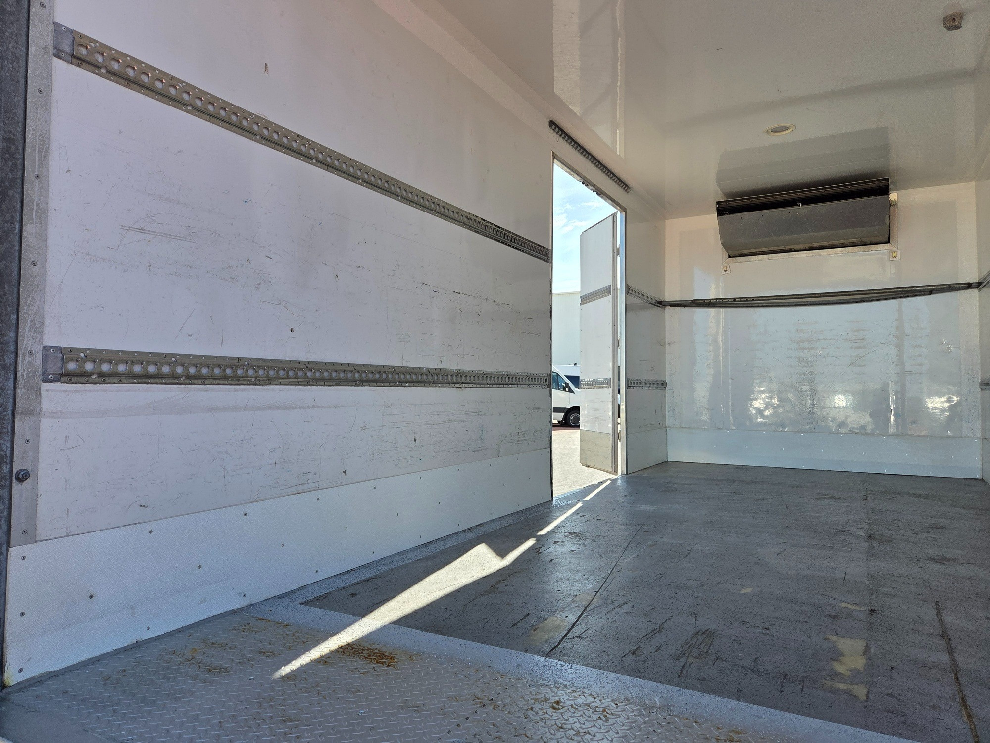 2019 ISUZU FSD F MY18 140/120-260 (LWB) 6 SP AUTOMATIC REFRIGERATED TRUCK