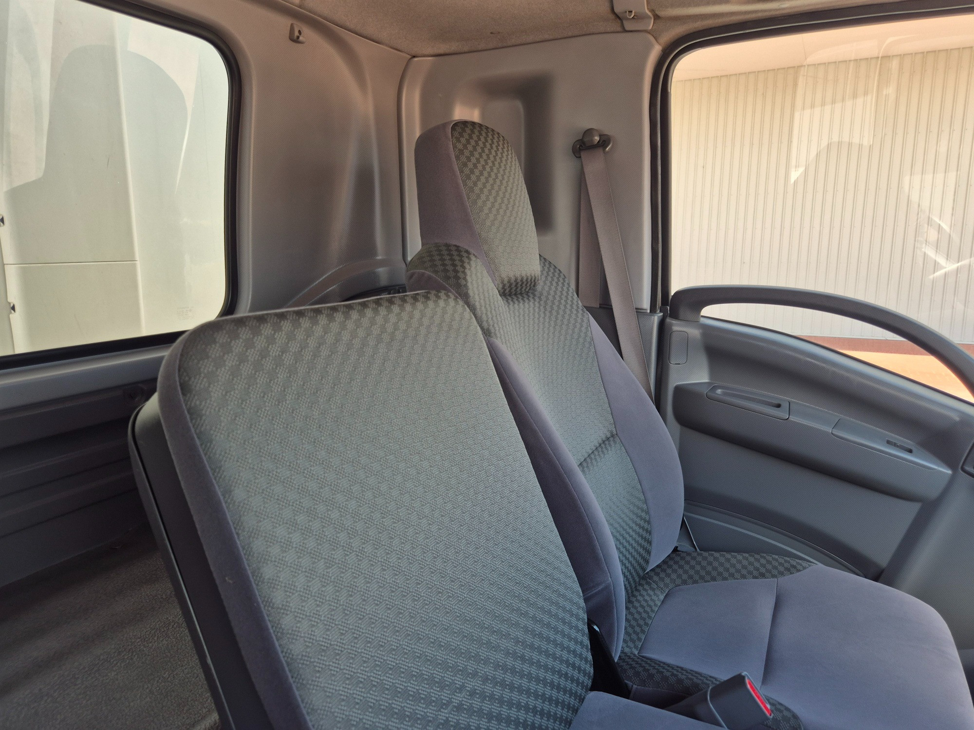 2019 ISUZU FSD F MY18 140/120-260 (LWB) 6 SP AUTOMATIC REFRIGERATED TRUCK