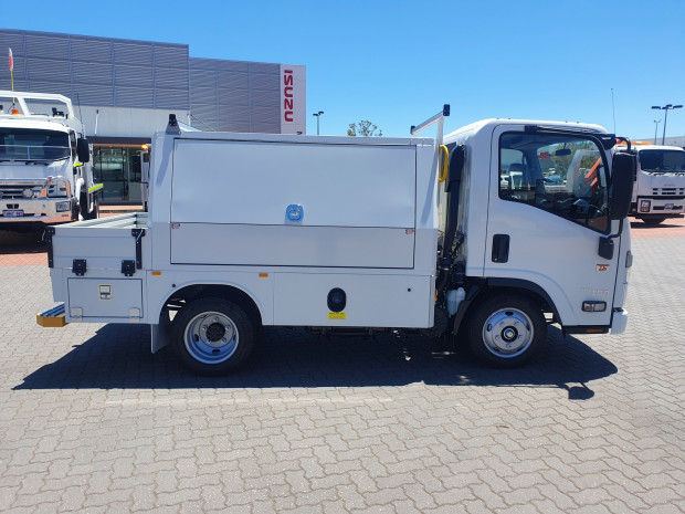 2022 ISUZU NLR NH MY21 45-140 (SWB) SERVICEPACK-X 6 SP AUTOMATED MANUAL C/CHAS