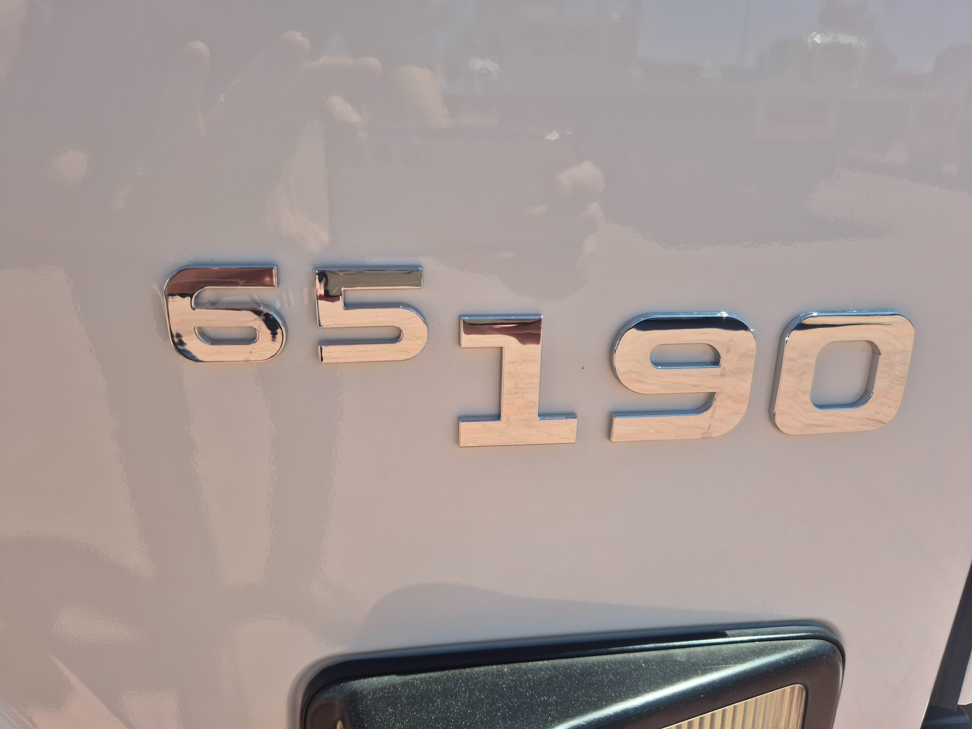 2014 ISUZU NPR 65/45-190 6 SP MANUAL SERVICE BODY